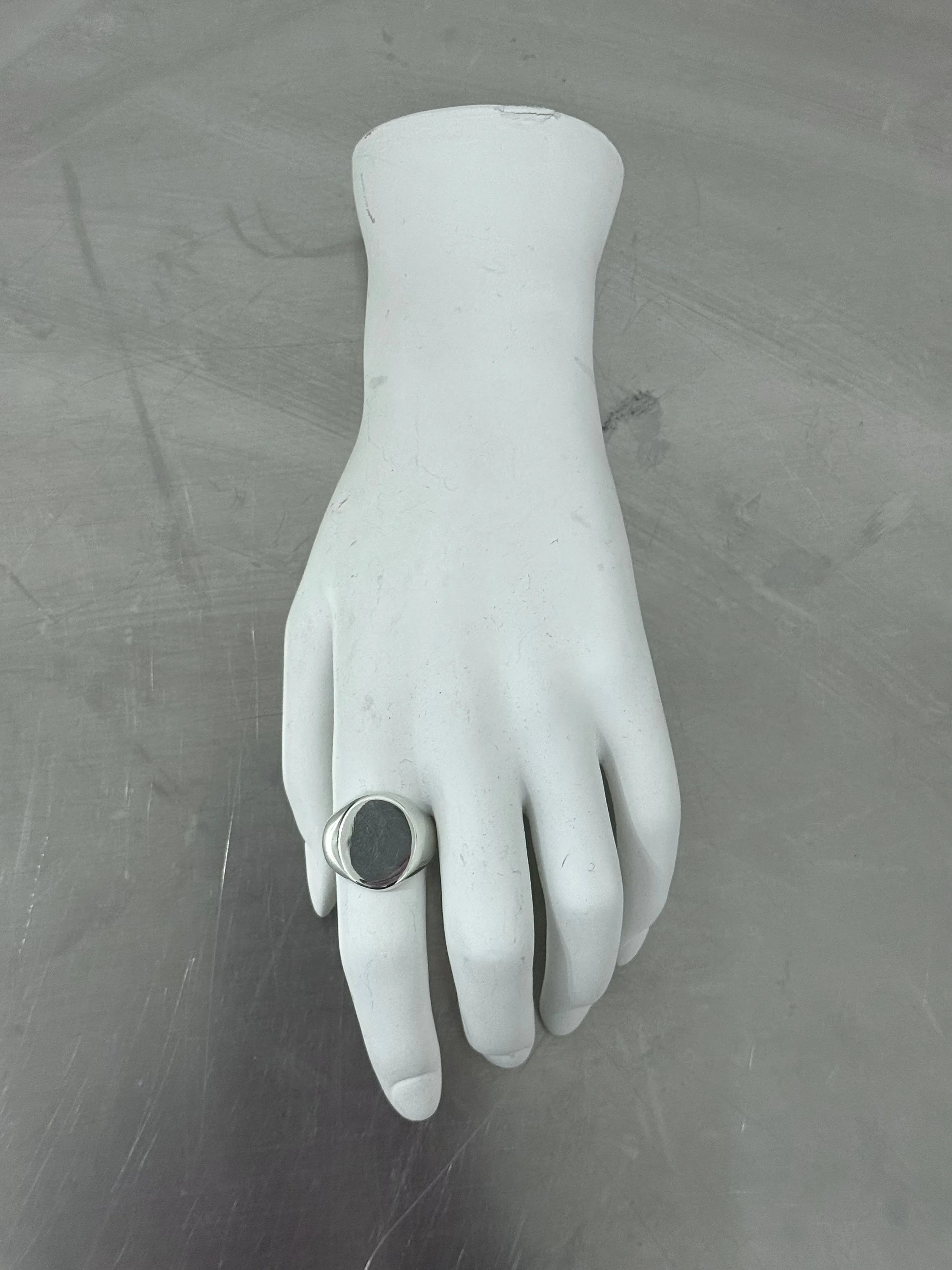 OVAL SIGNET RING sold by MARTINE ALI product image thumbnail 3