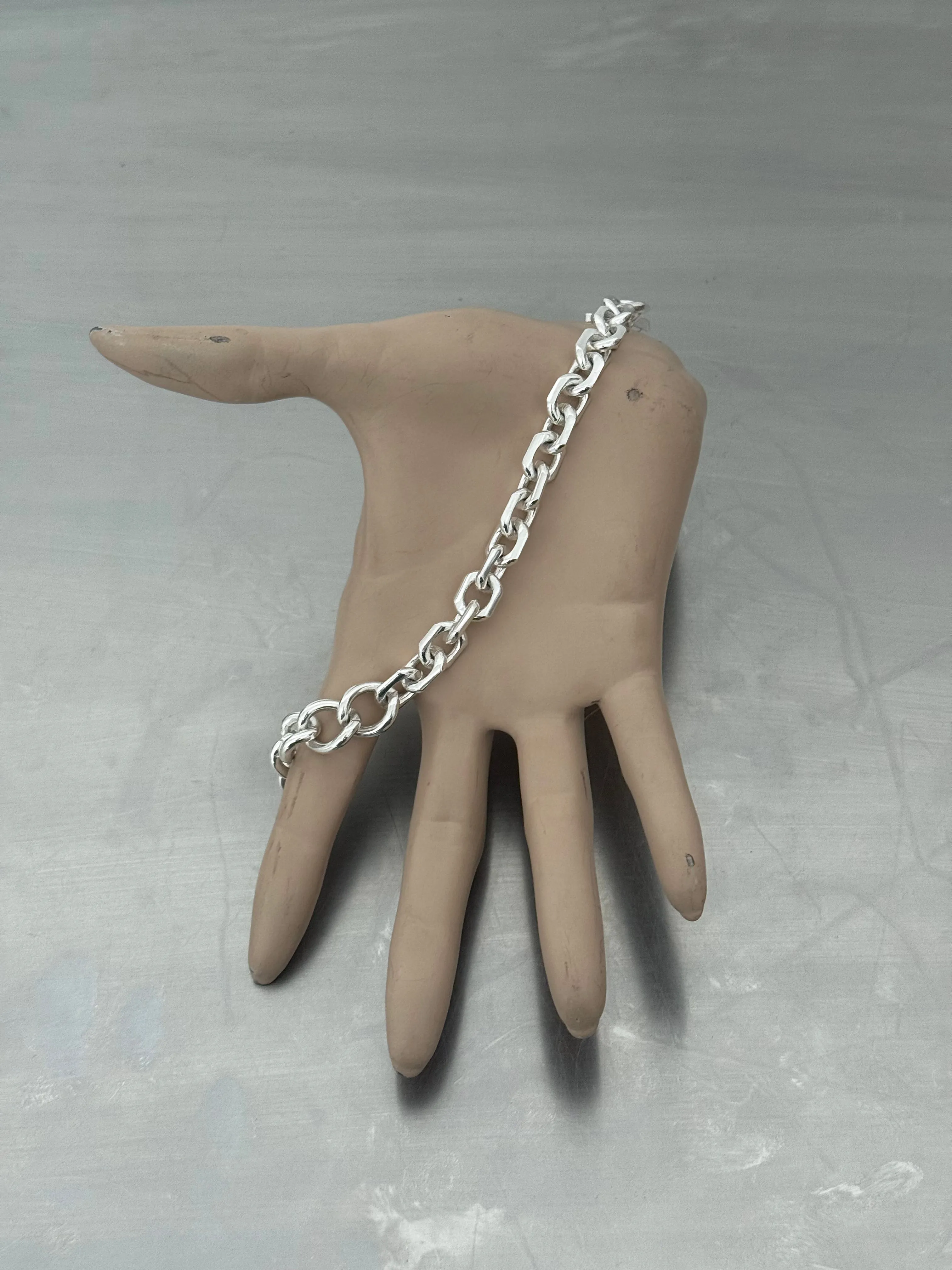 LONE DIAMOND LINK BRACELET sold by MARTINE ALI product image thumbnail 3