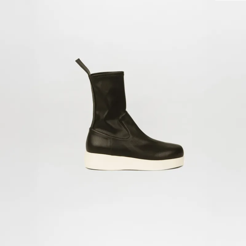 Baia Boots Black made by Silvia Tcherassi