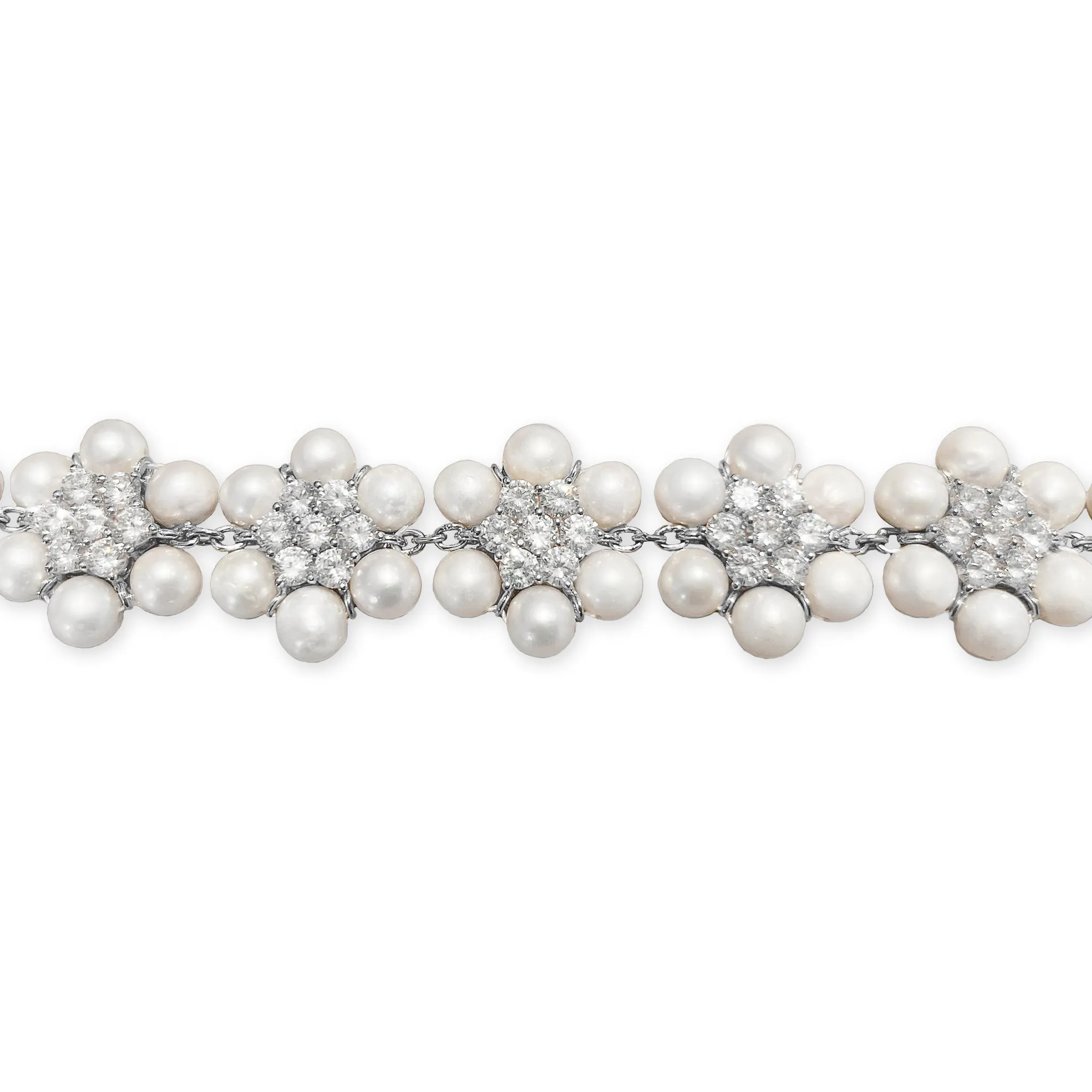 The 114 Pearl Clear Flower Necklace in White Gold sold by VEERT product image thumbnail 2