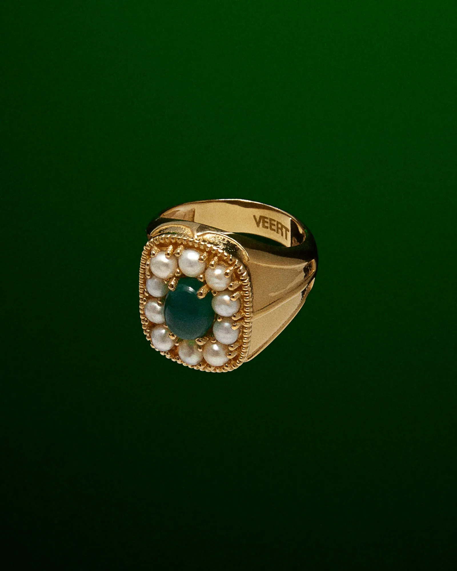 The Royal Signet Ring in Yellow Gold sold by VEERT product image thumbnail 4