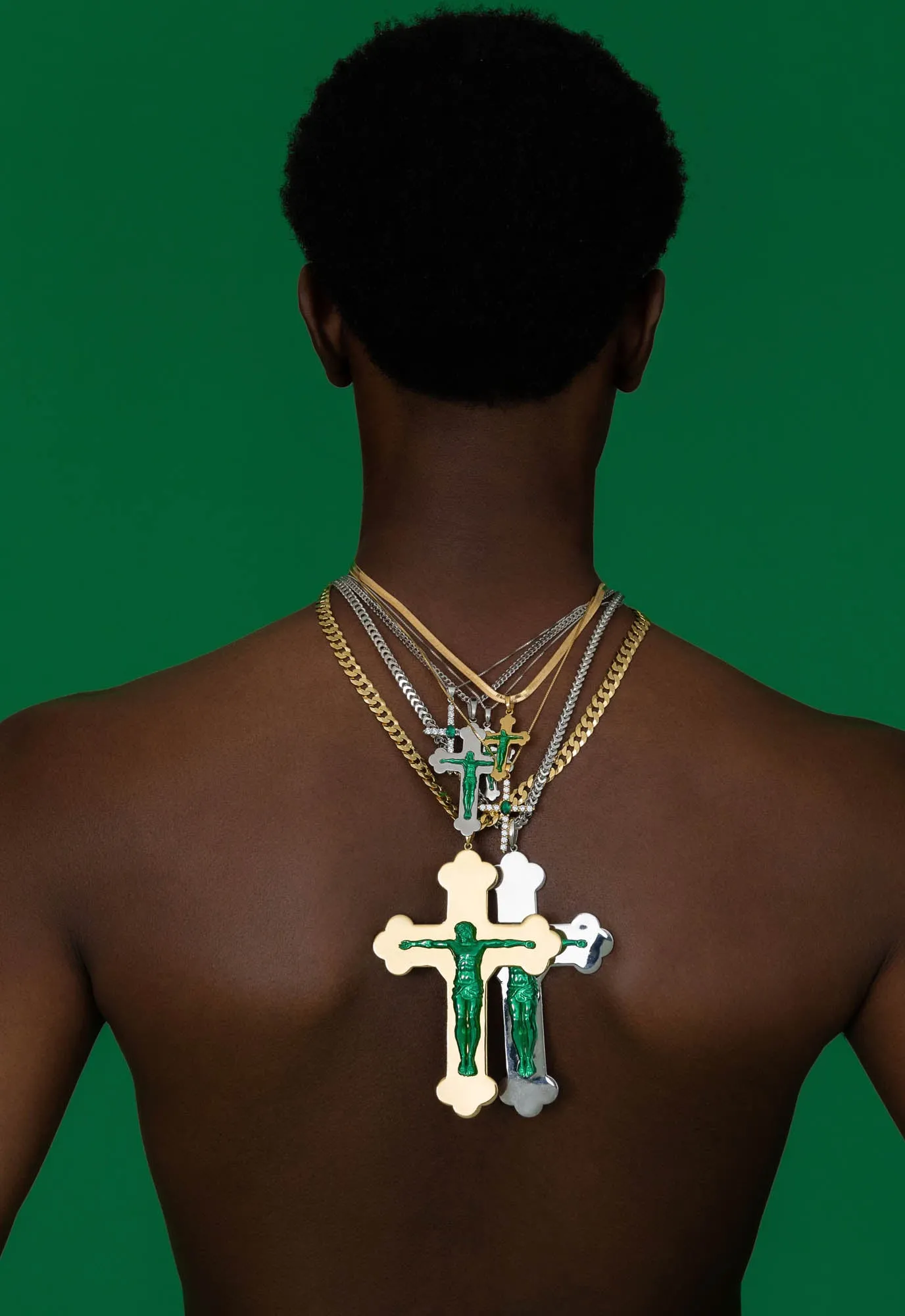 The Small Jesus Piece in Yellow Gold sold by VEERT product image thumbnail 4