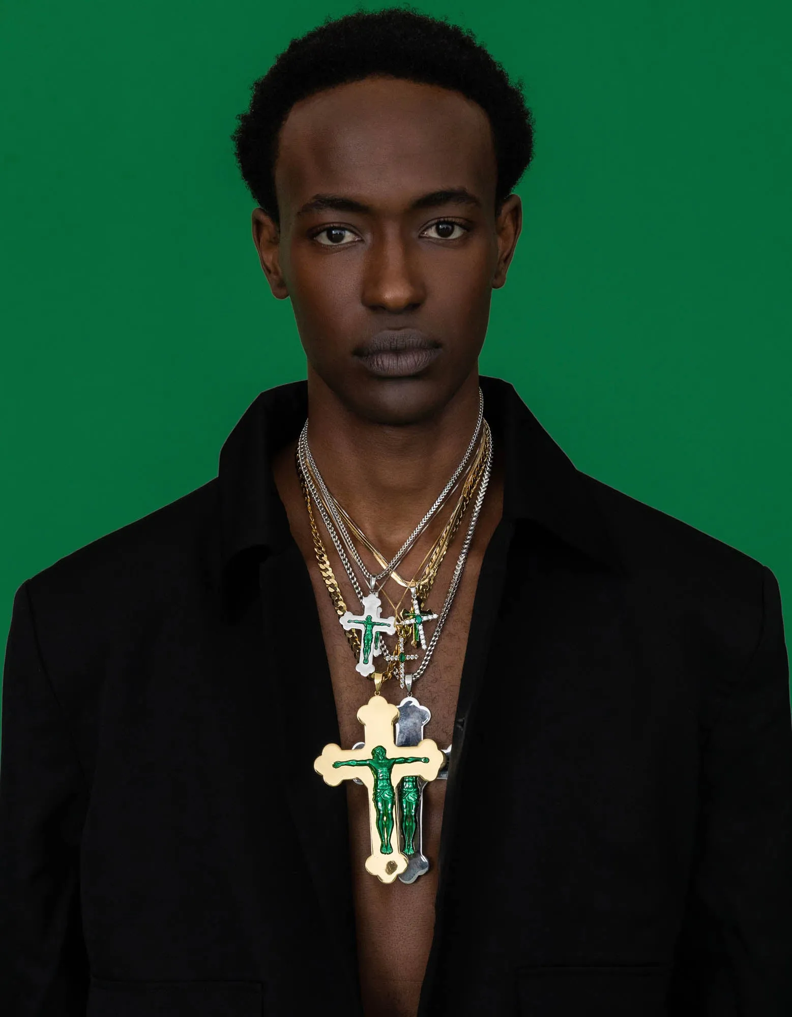The XL Jesus Piece in Yellow Gold sold by VEERT product image thumbnail 5