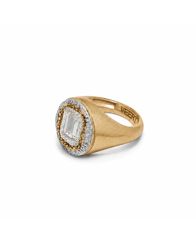 The Heritage Dual Tone Signet Ring in Yellow Gold made by VEERT