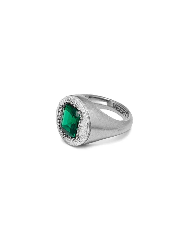 The Green Heritage Signet Ring in White Gold made by VEERT