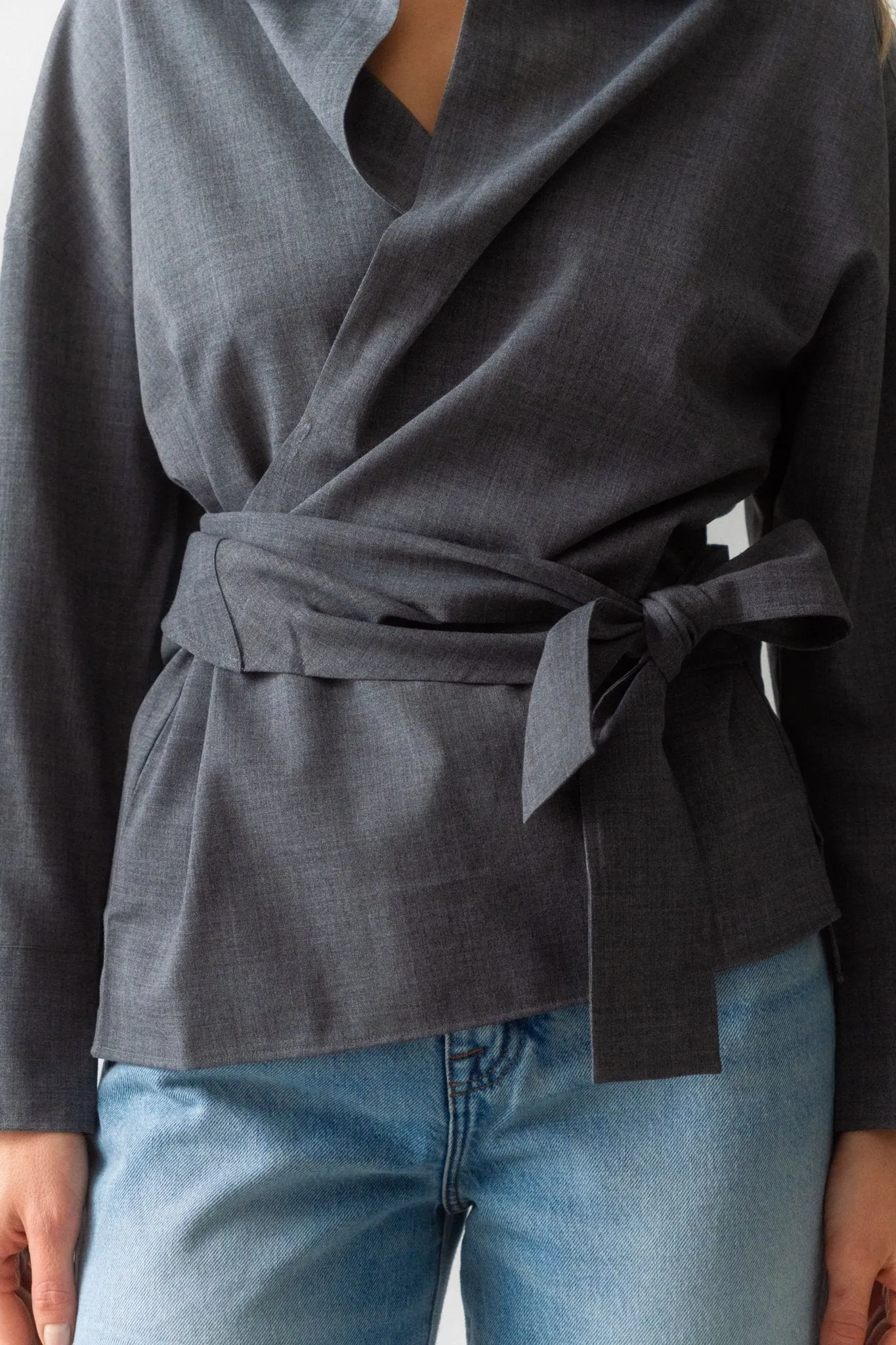 Róhe Wool Wrap Shirt sold by Bessette product image thumbnail 4