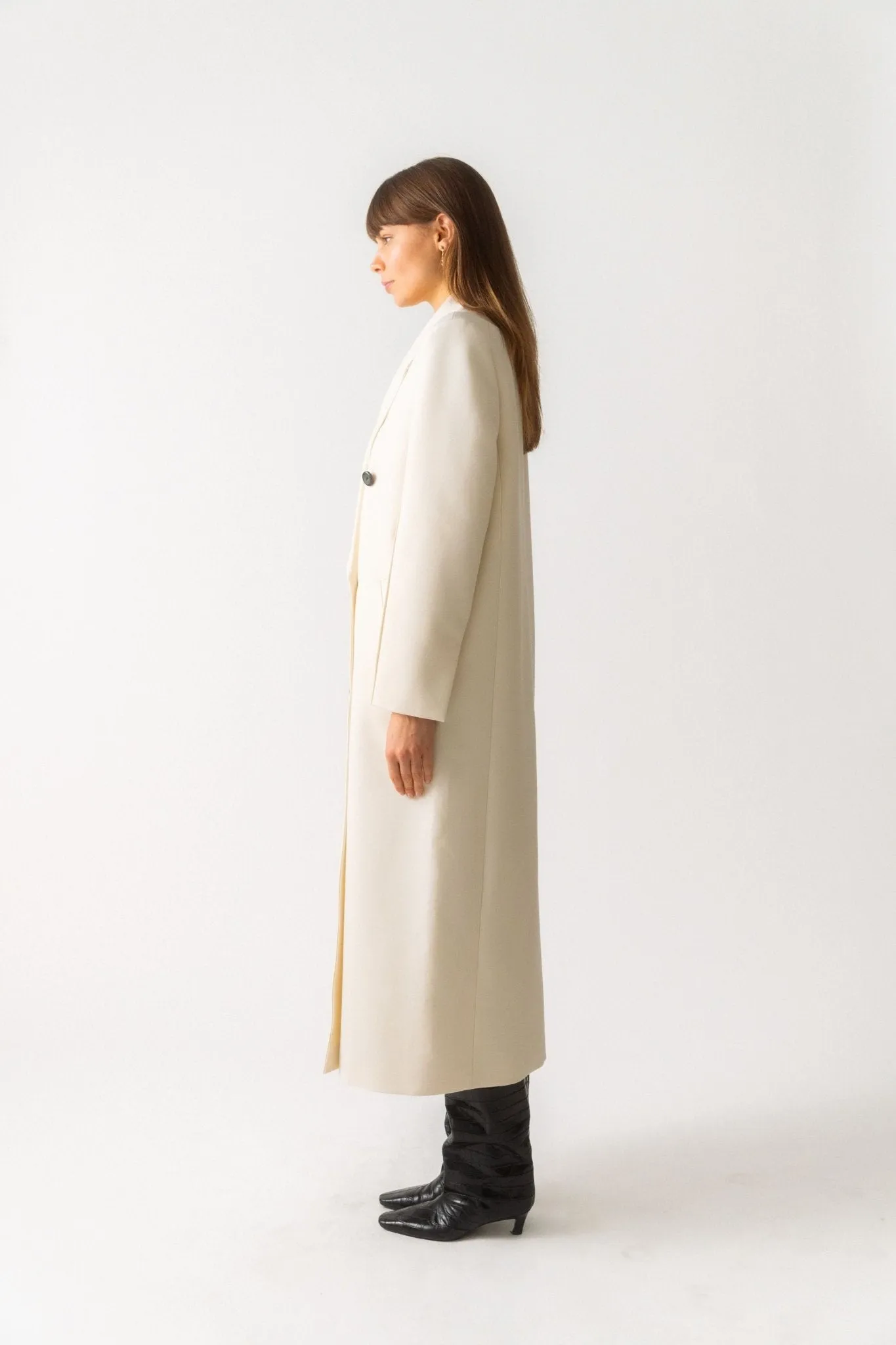 Róhe Double-Breasted Wool Coat sold by Bessette product image thumbnail 3