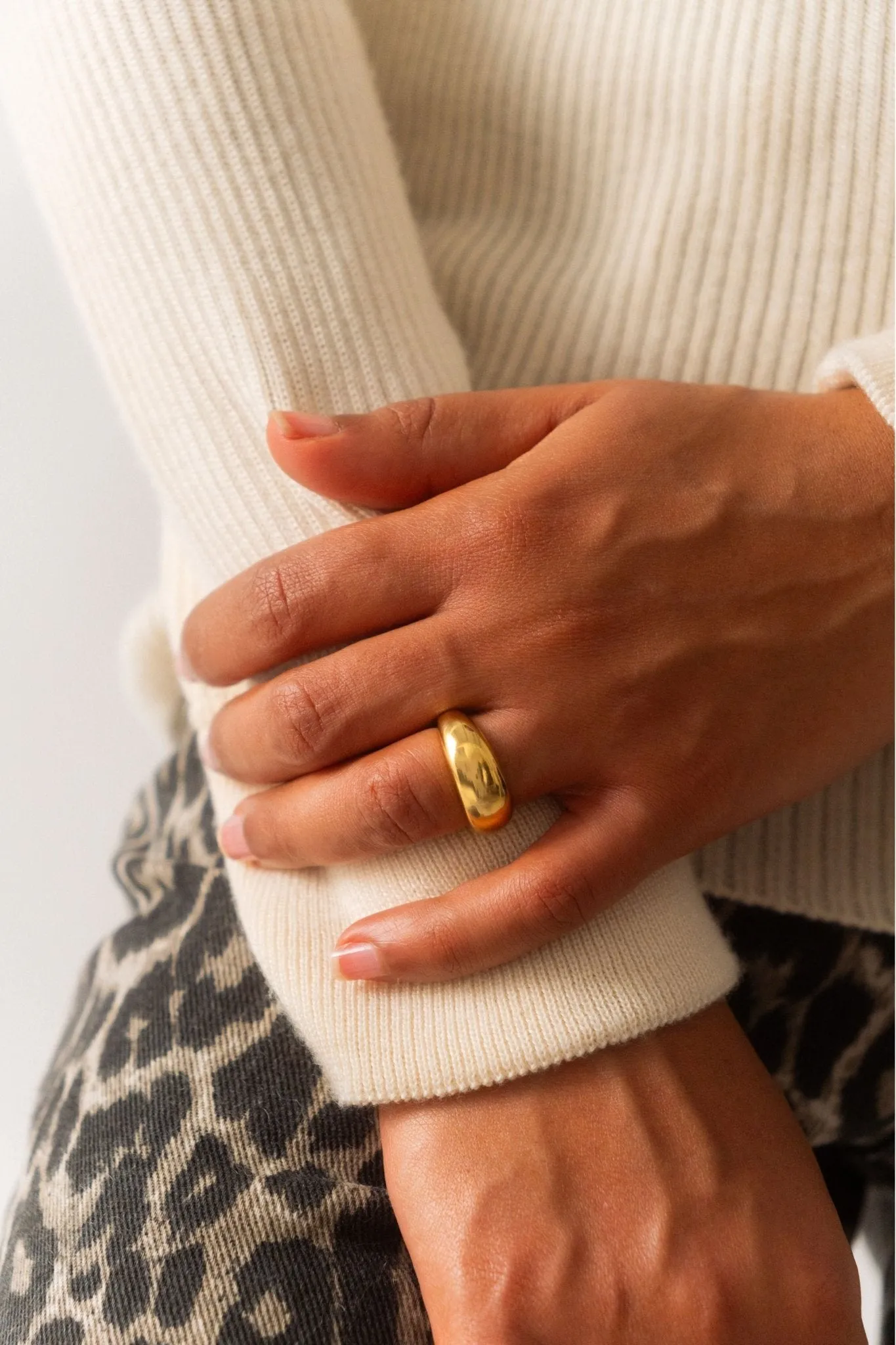 The Anna Ring Gold sold by Bessette product image thumbnail 2