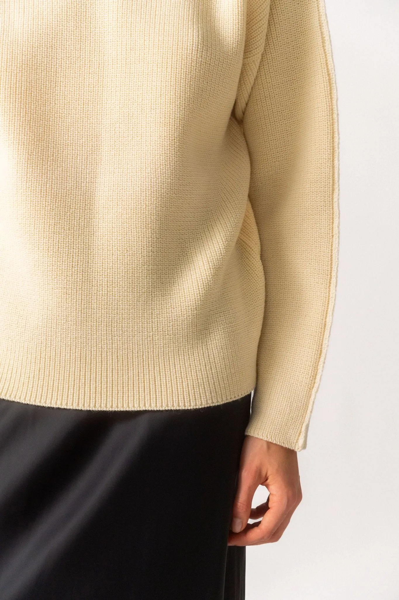 Róhe Off-White Unisex Turtleneck Seam-Detail Sweater sold by Bessette product image thumbnail 3