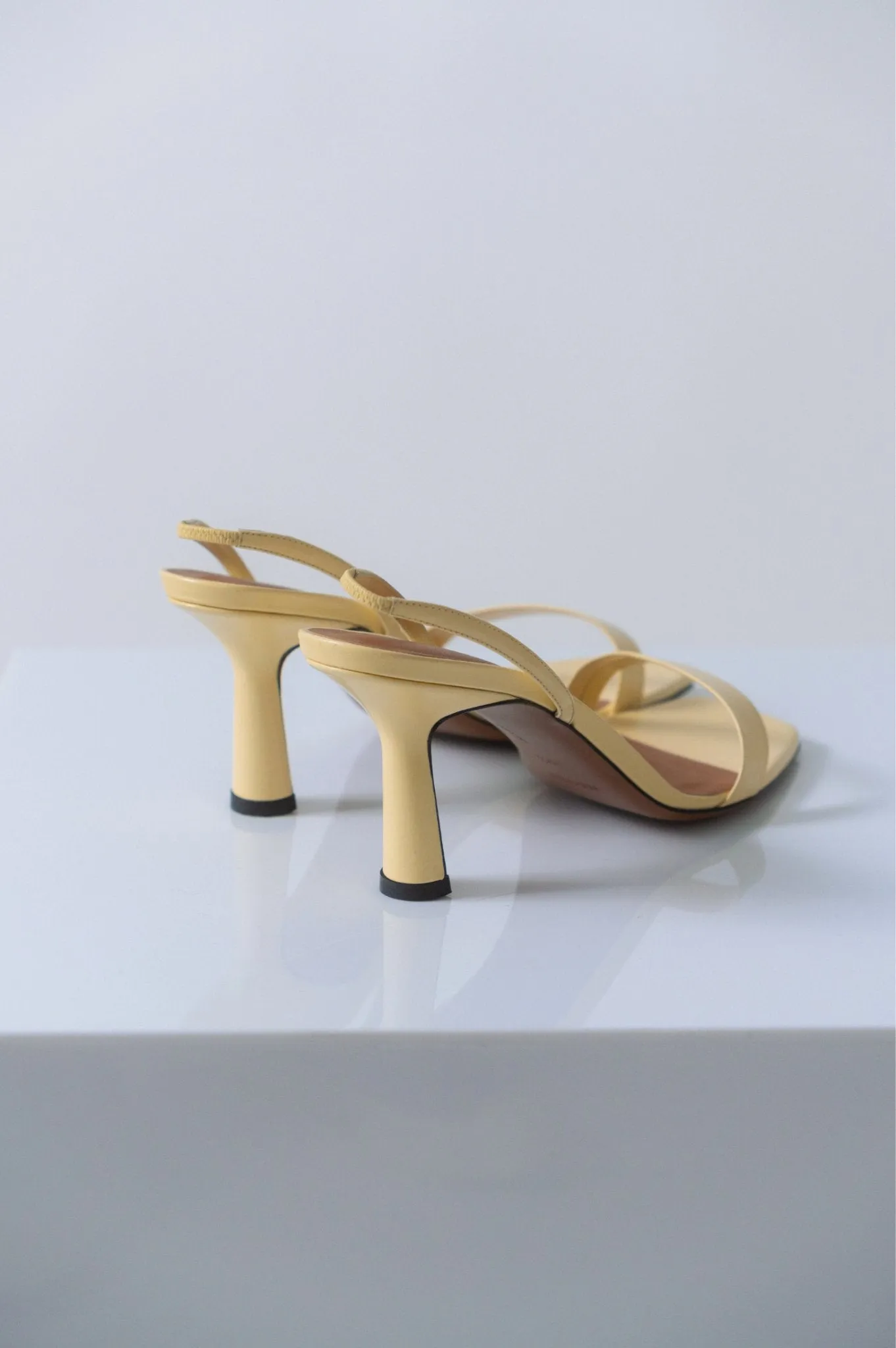 Neous Tulip 55 Sandal (39.5 EU) sold by Bessette product image thumbnail 2