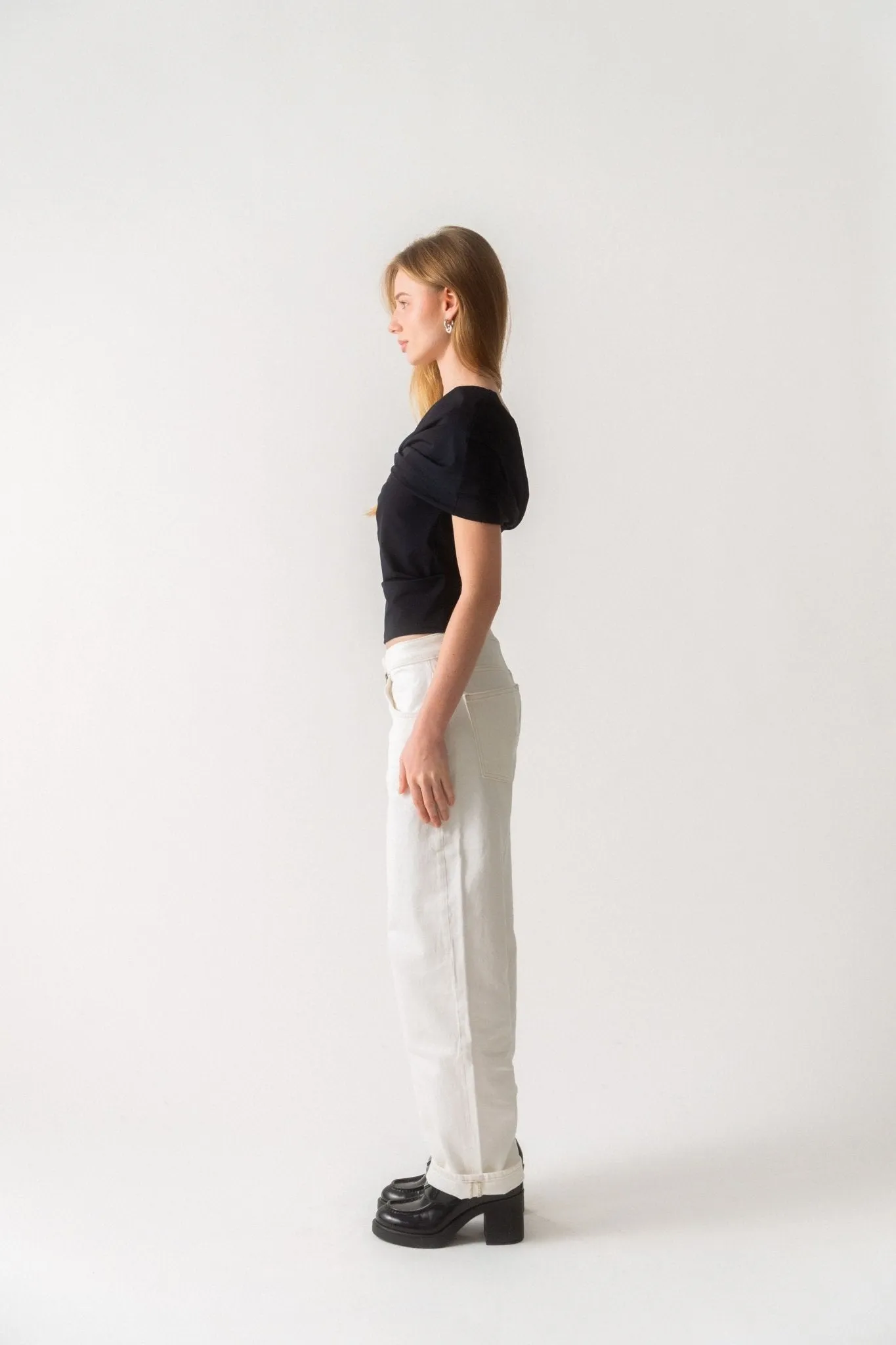 Róhe Asymmetrical Off Shoulder Top (36 FR & 40 FR) sold by Bessette product image thumbnail 4