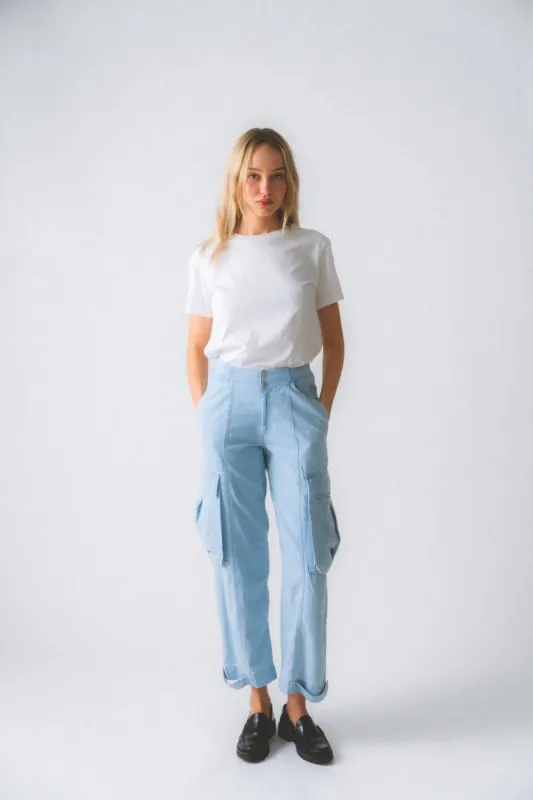 Blue Wide-Leg Cargo Jeans sold by Bessette