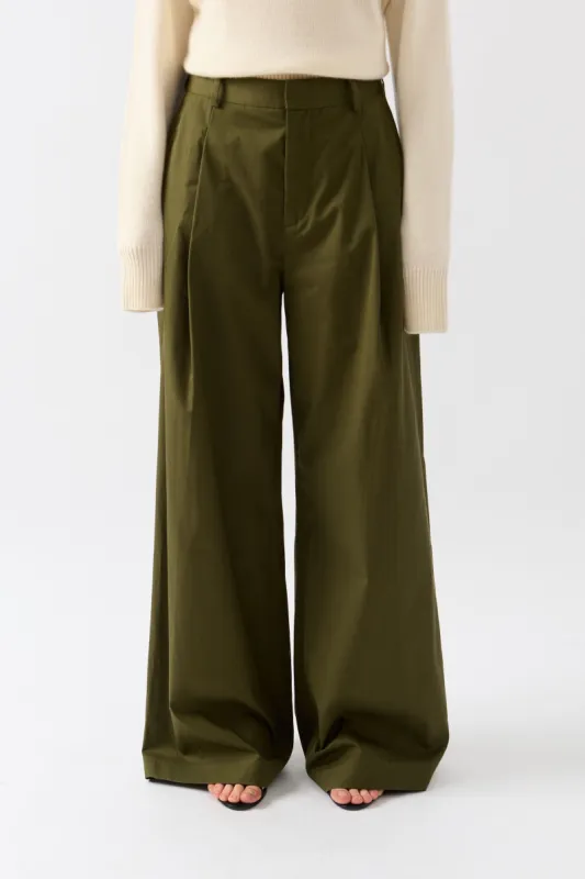 Frame Pleated Wide Leg Pant In Surplus sold by Bessette