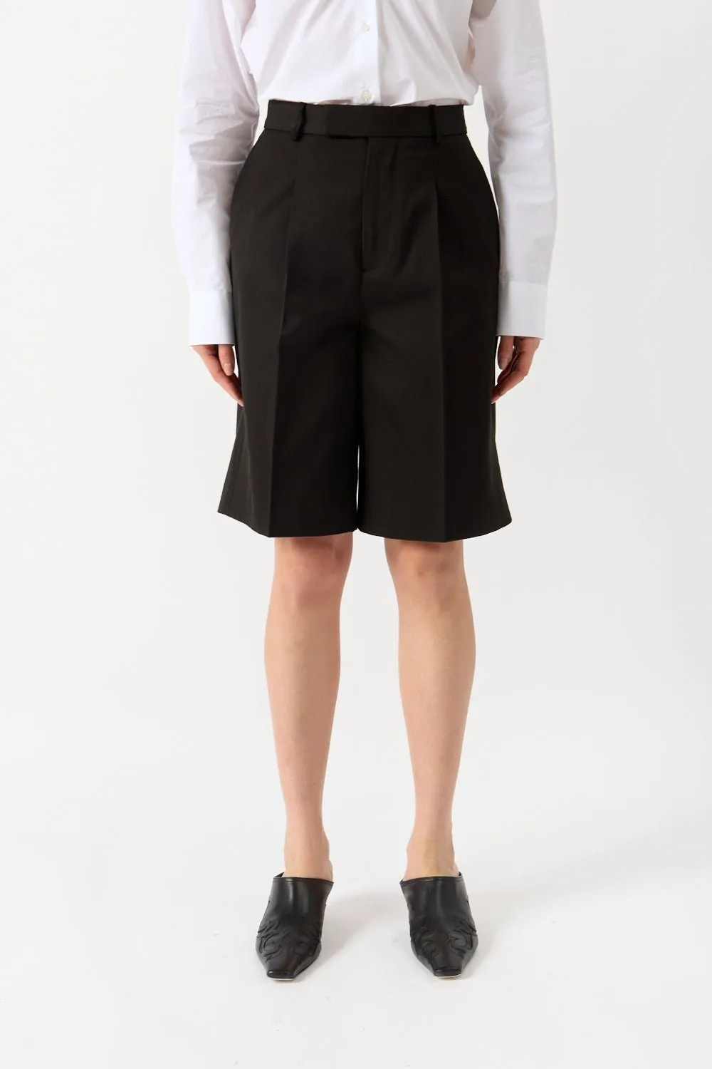 Róhe Pleated Tailored Shorts sold by Bessette product image thumbnail 2