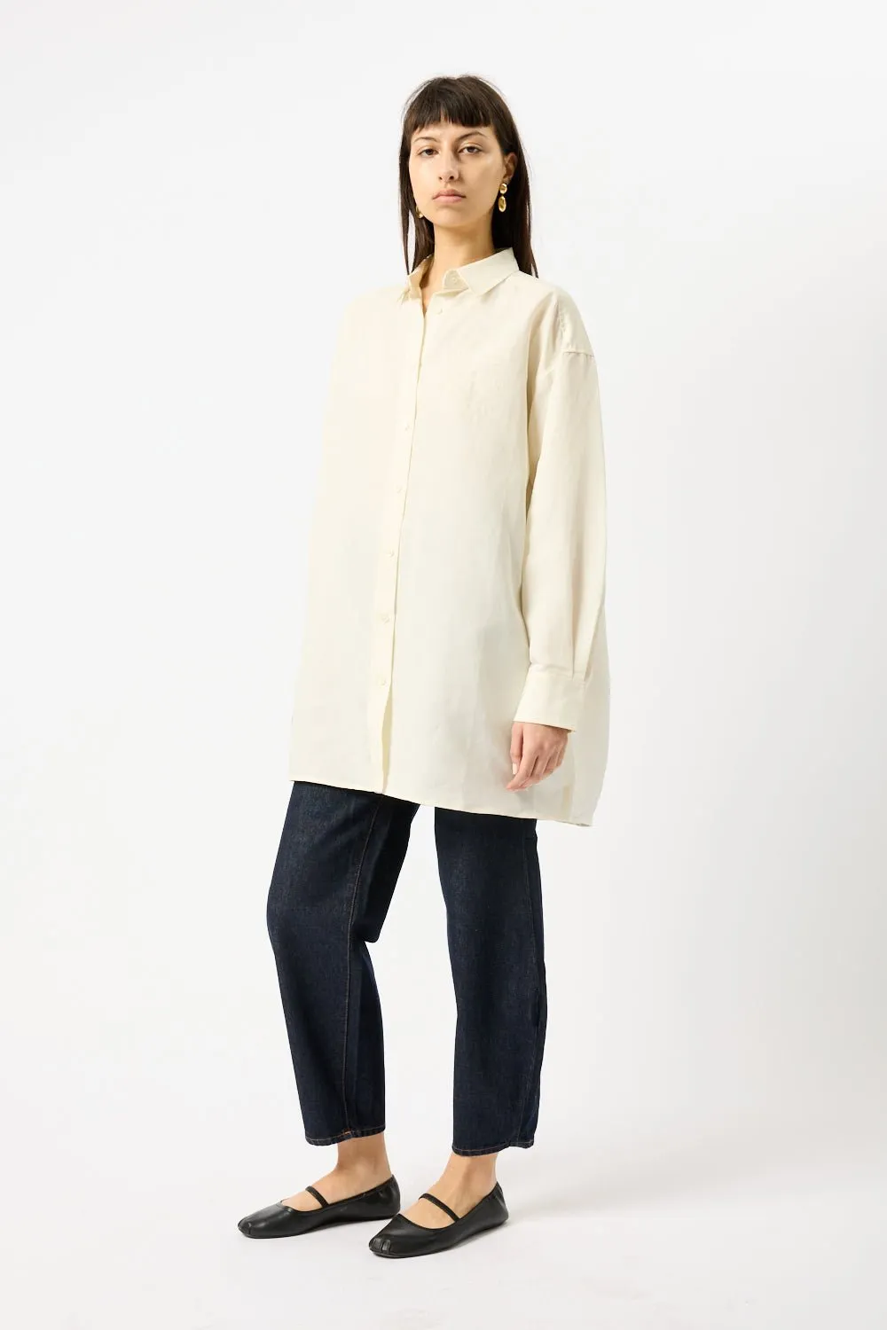 Toteme Long Lyocell Linen Shirt sold by Bessette product image thumbnail 3