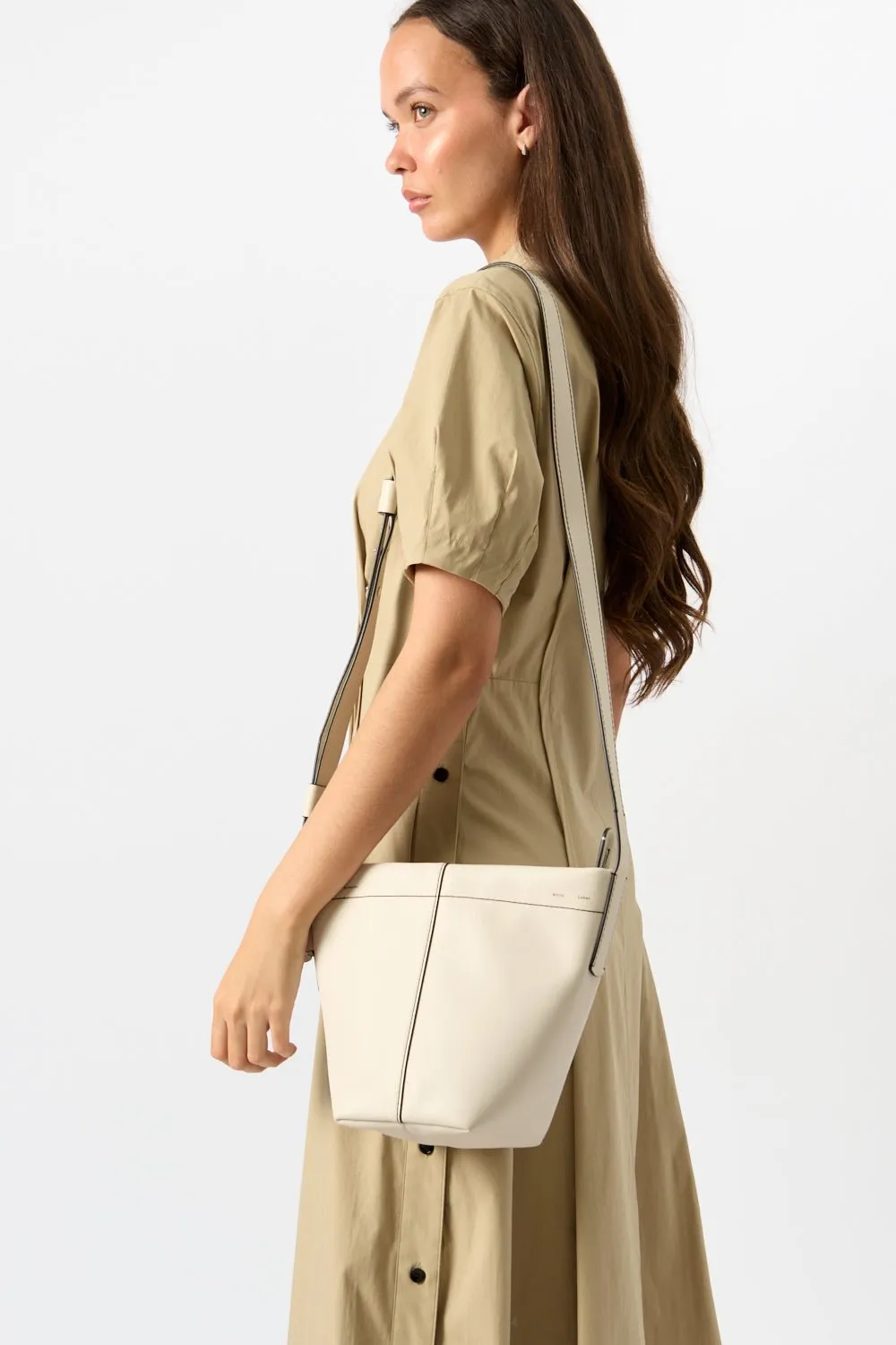 White Label Barrow Bucket Bag Vanilla sold by Bessette product image thumbnail 2