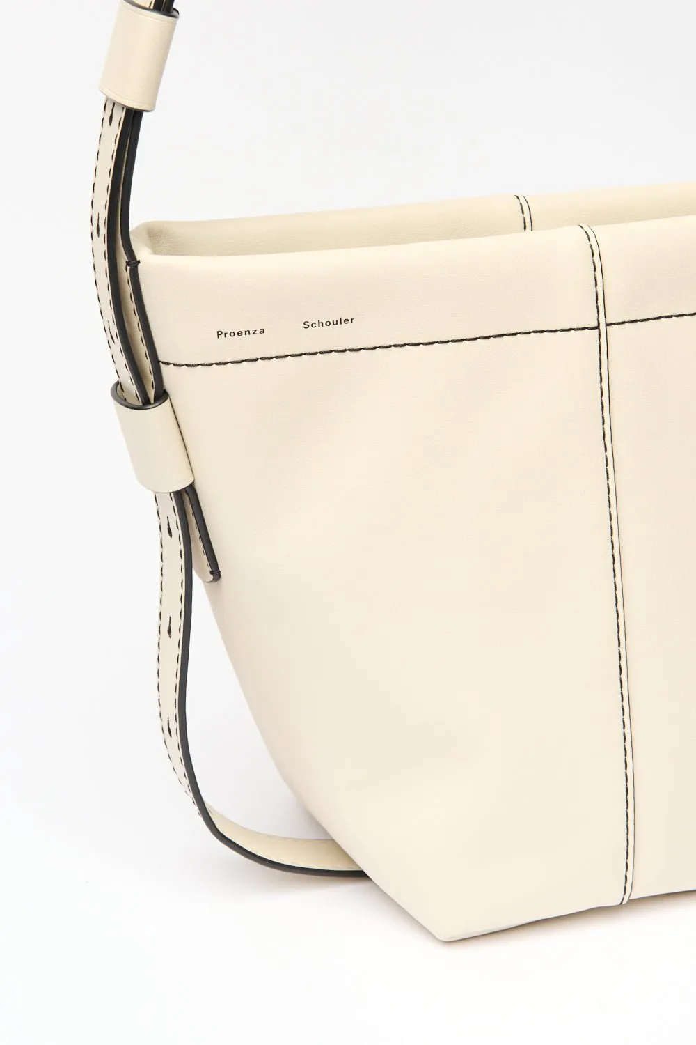 White Label Barrow Bucket Bag Vanilla sold by Bessette product image thumbnail 3