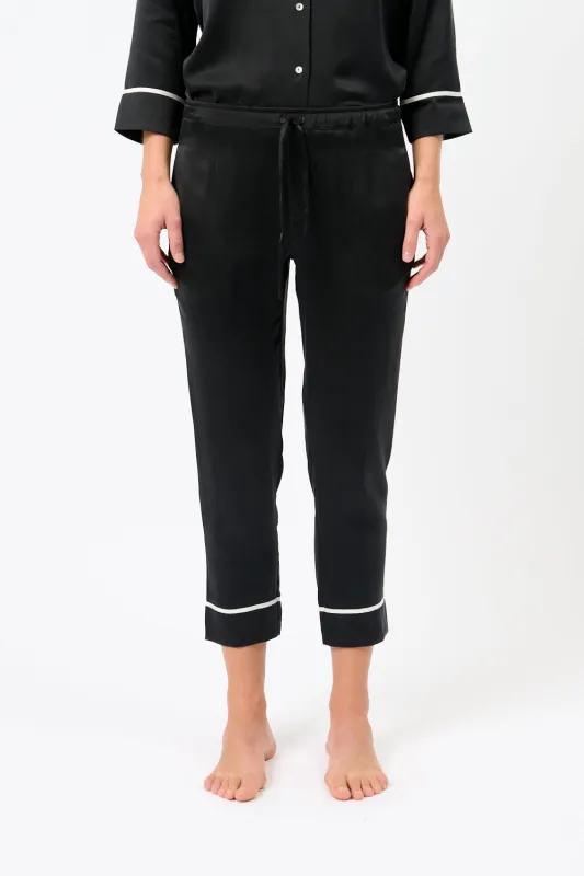 Sidney cropped pull on trouser sold by Bessette