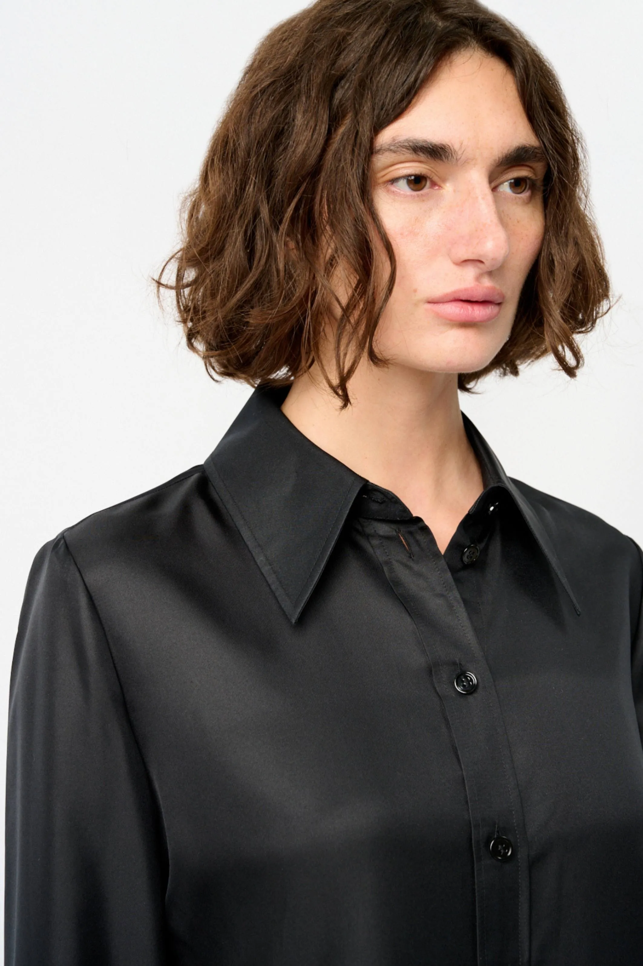 The Signature Shirt sold by Bessette product image thumbnail 3