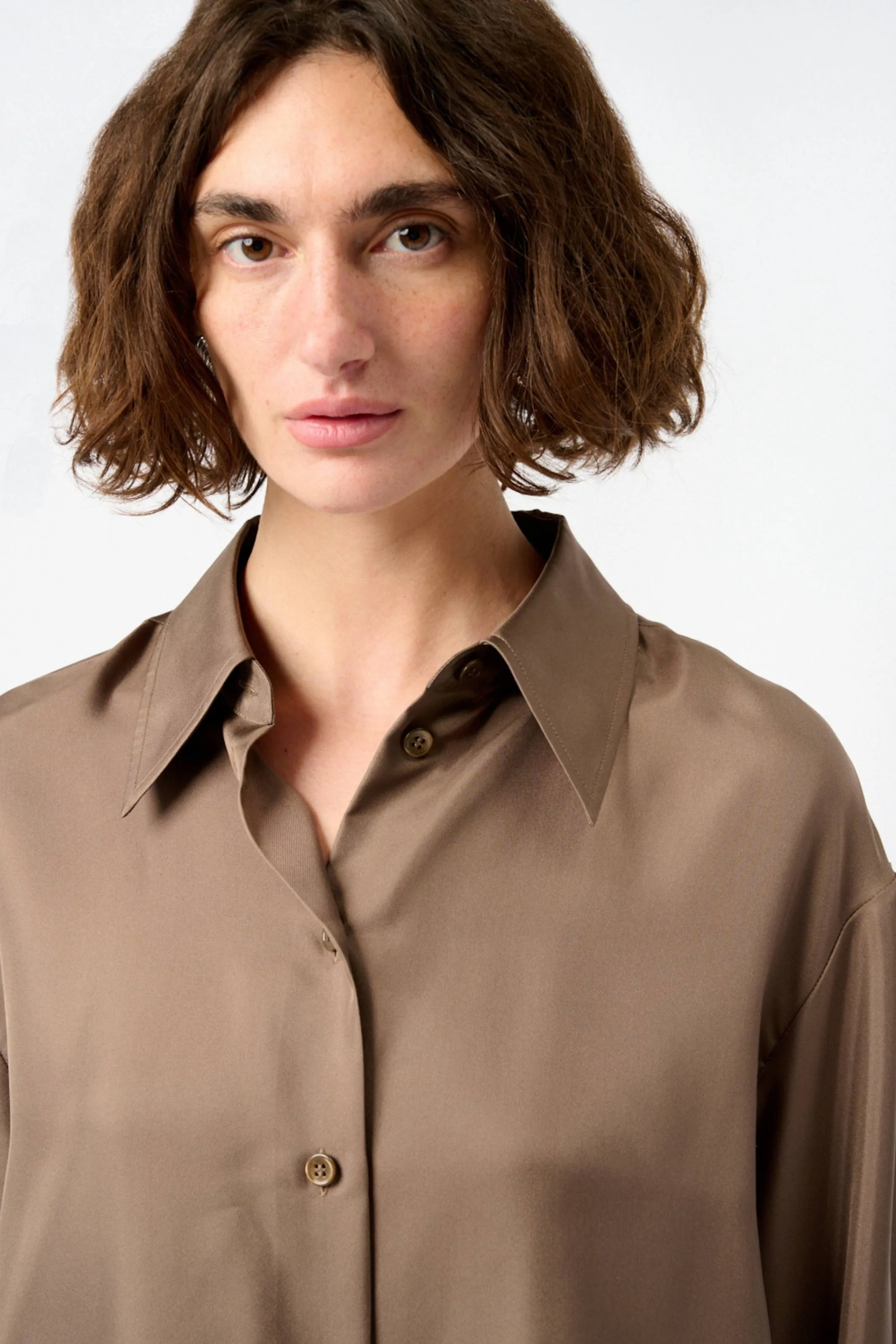 Signature Elongated Silk Shirt sold by Bessette product image thumbnail 3