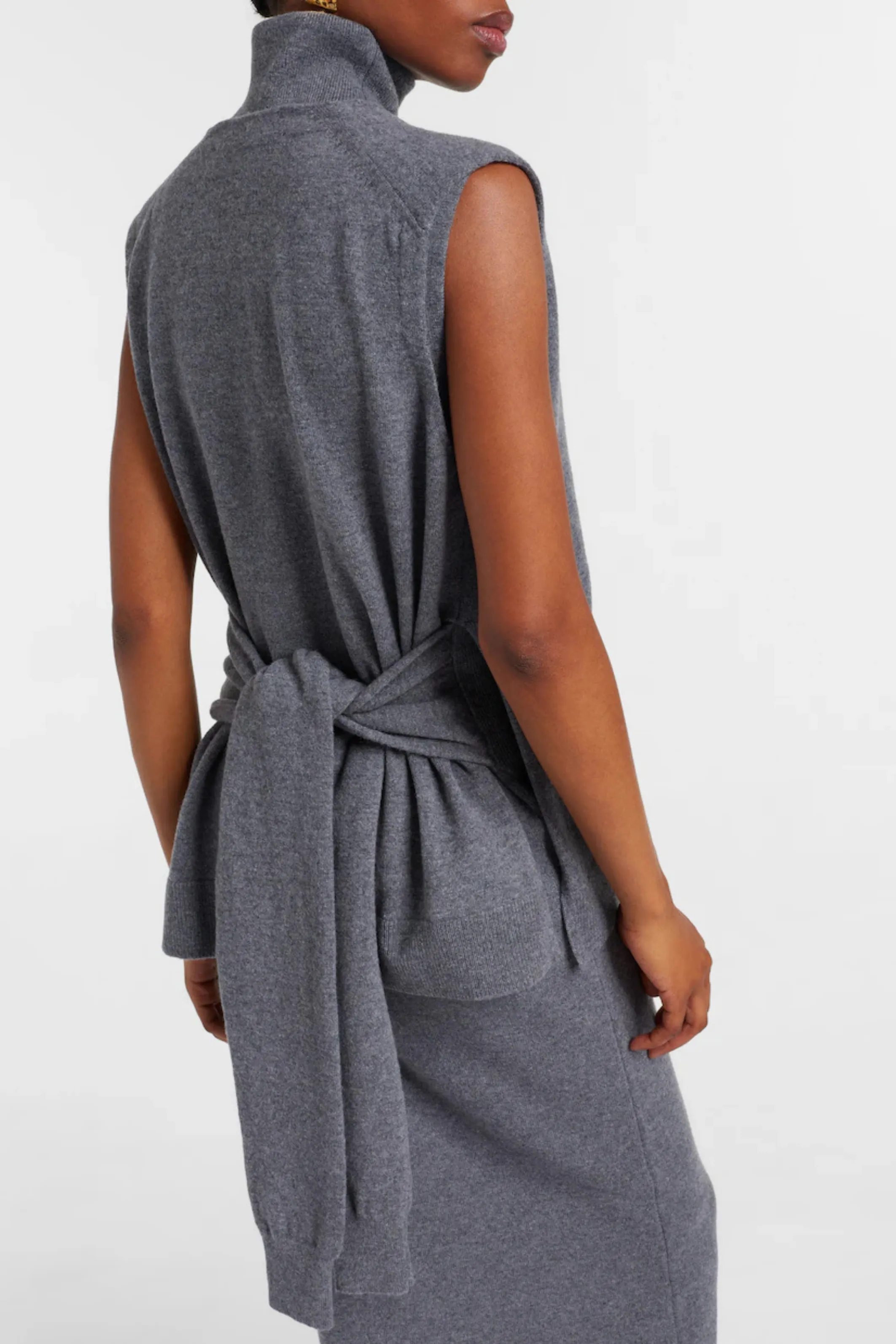 Double-layered knit dress sold by Bessette product image thumbnail 4