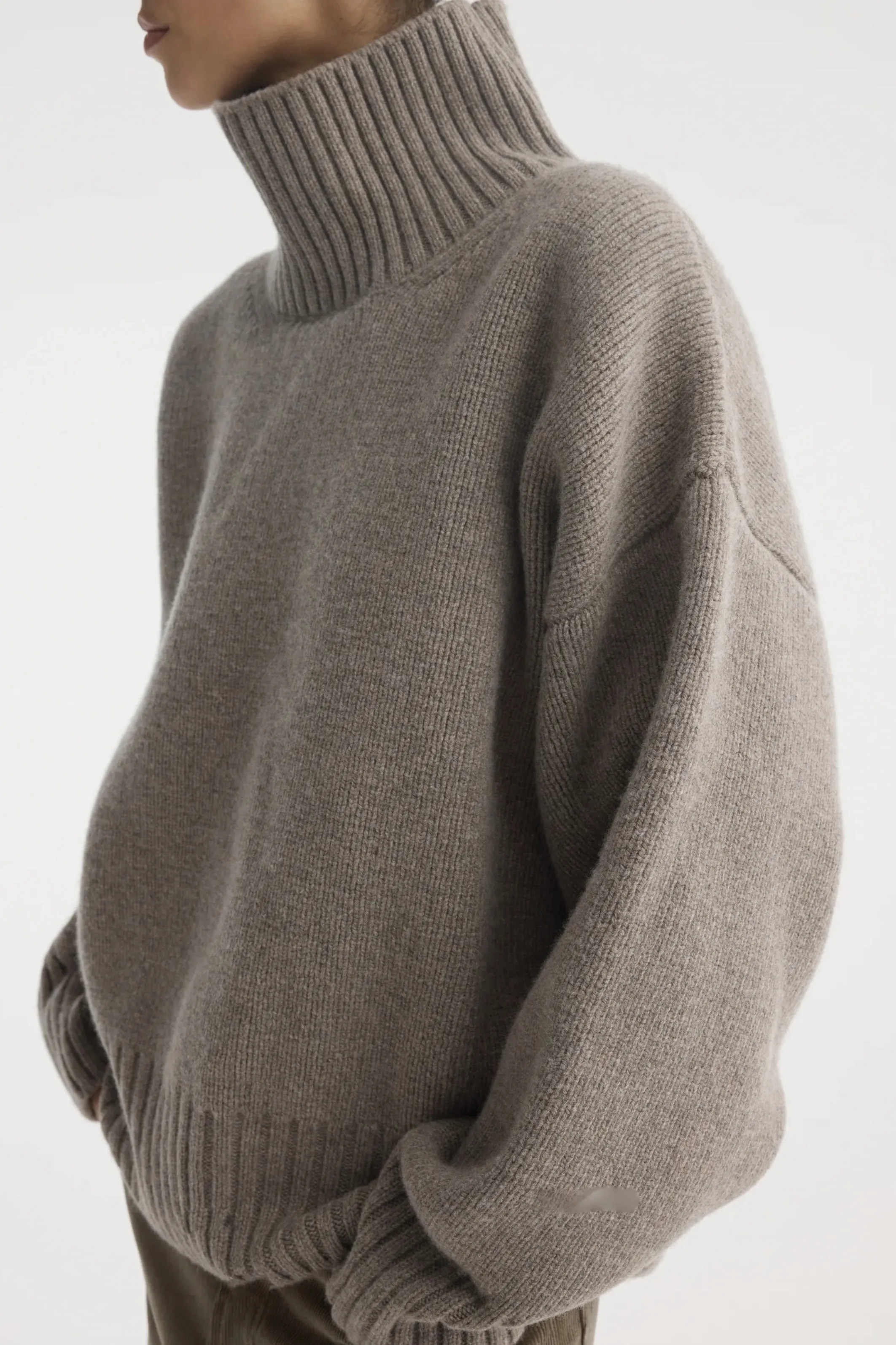 Sculptural Compact Turtleneck Clay sold by Bessette product image thumbnail 2