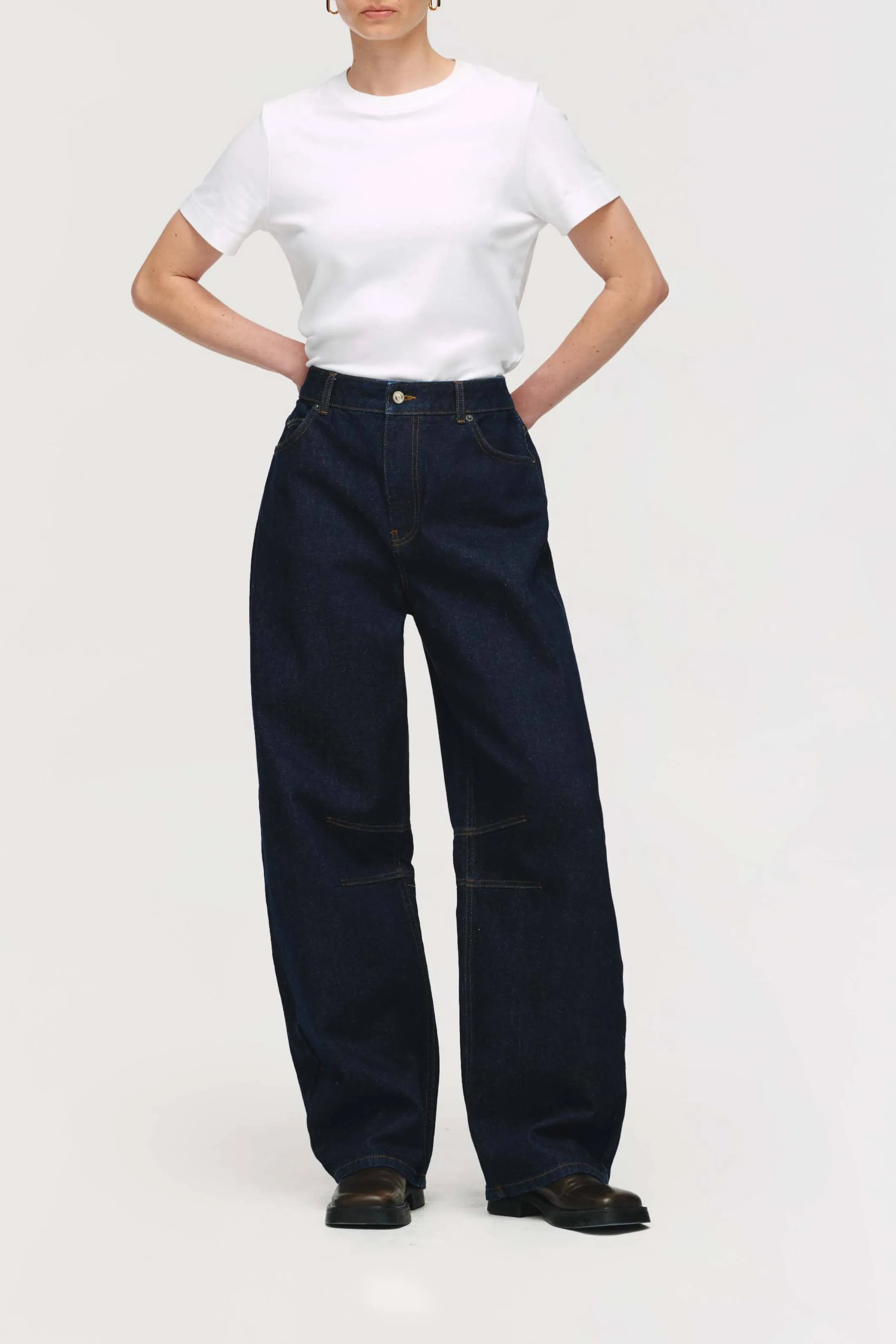 Mid Rise Rigid Barrel Jeans sold by Bessette product image thumbnail 2
