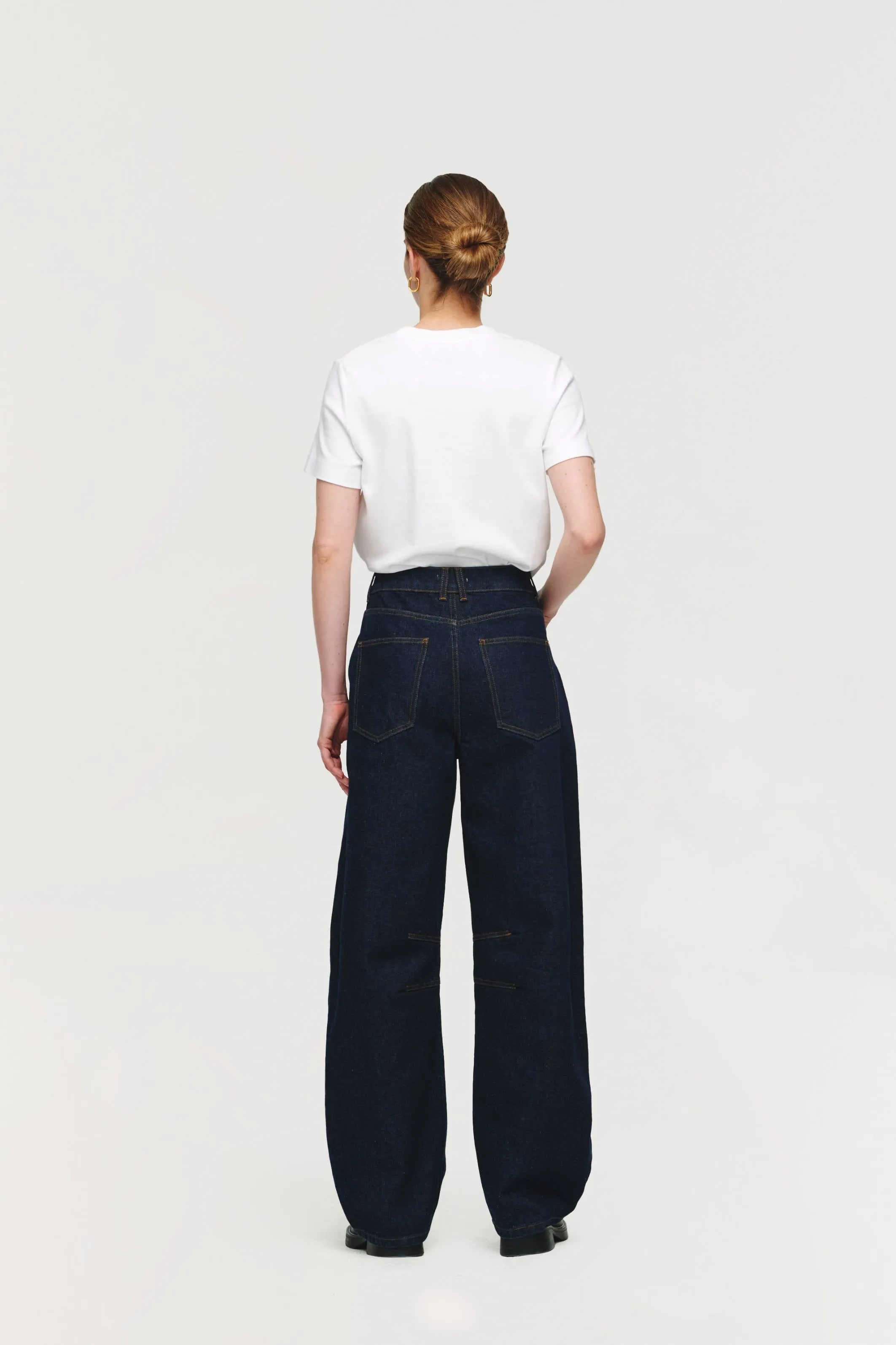 Mid Rise Rigid Barrel Jeans sold by Bessette product image thumbnail 4