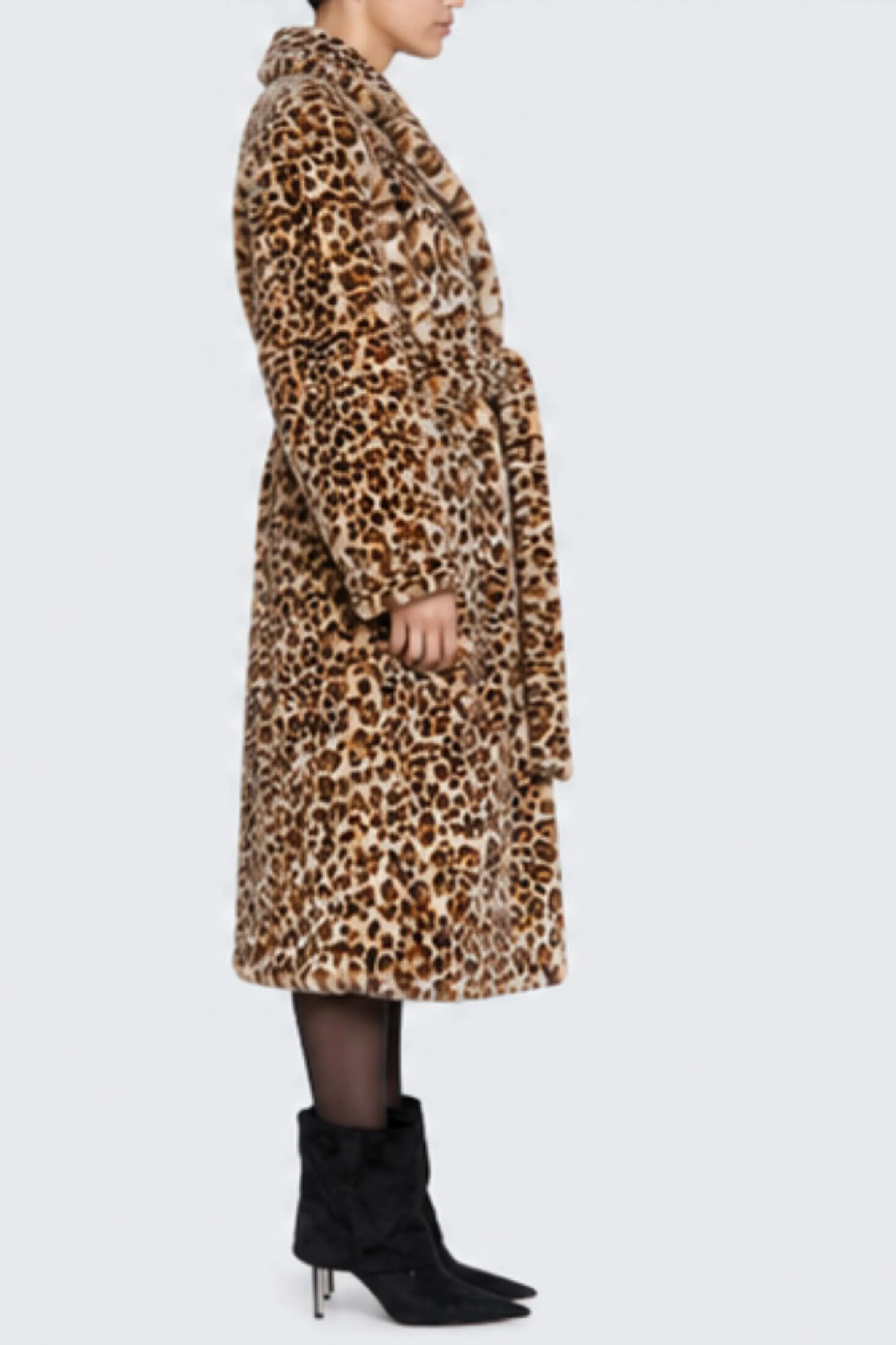 Vera Fur Coat Leopard sold by Bessette product image thumbnail 3