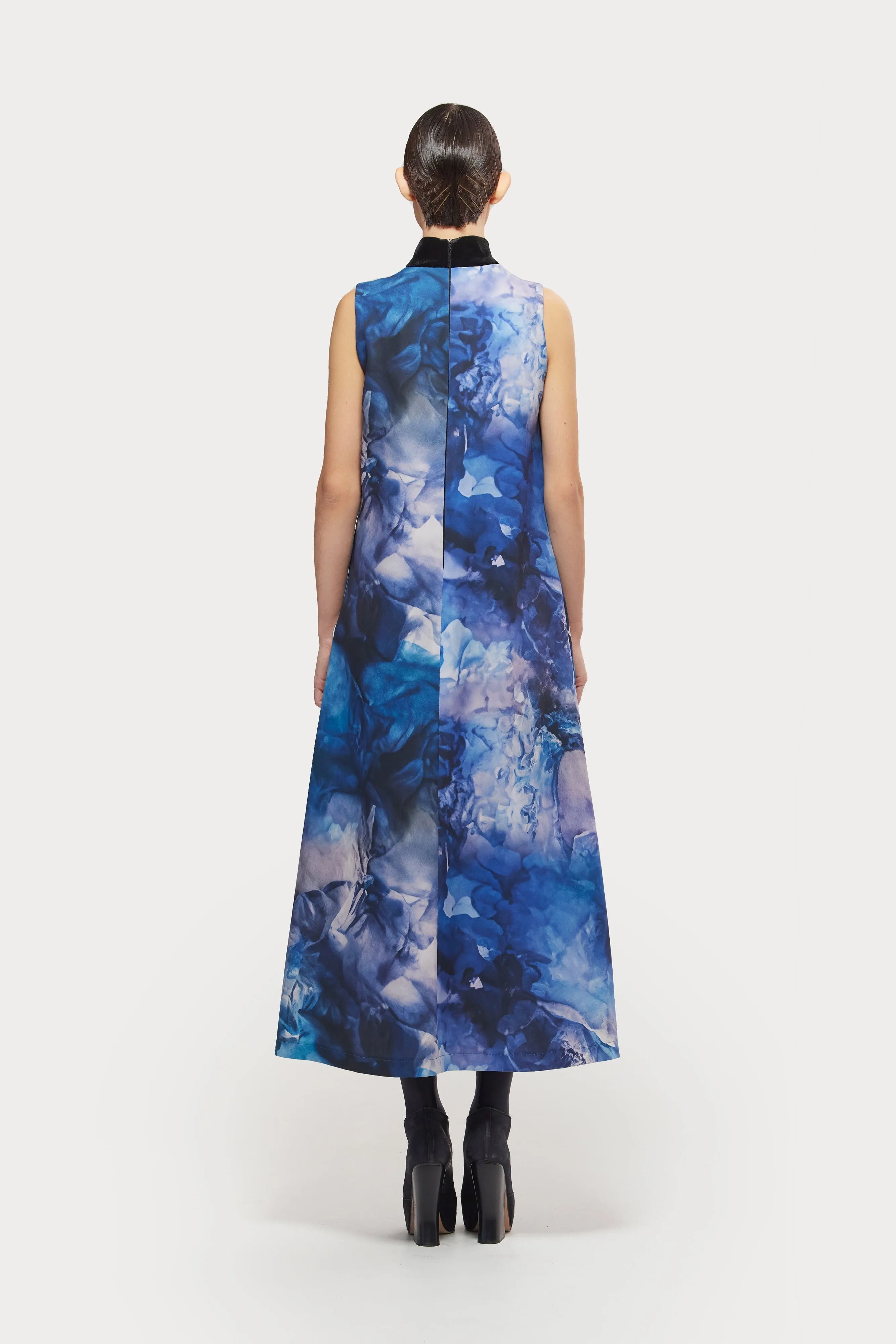JULIA ALLERT High Neck Abstract Print Dress - Blue Print sold by Bonvion product image thumbnail 5