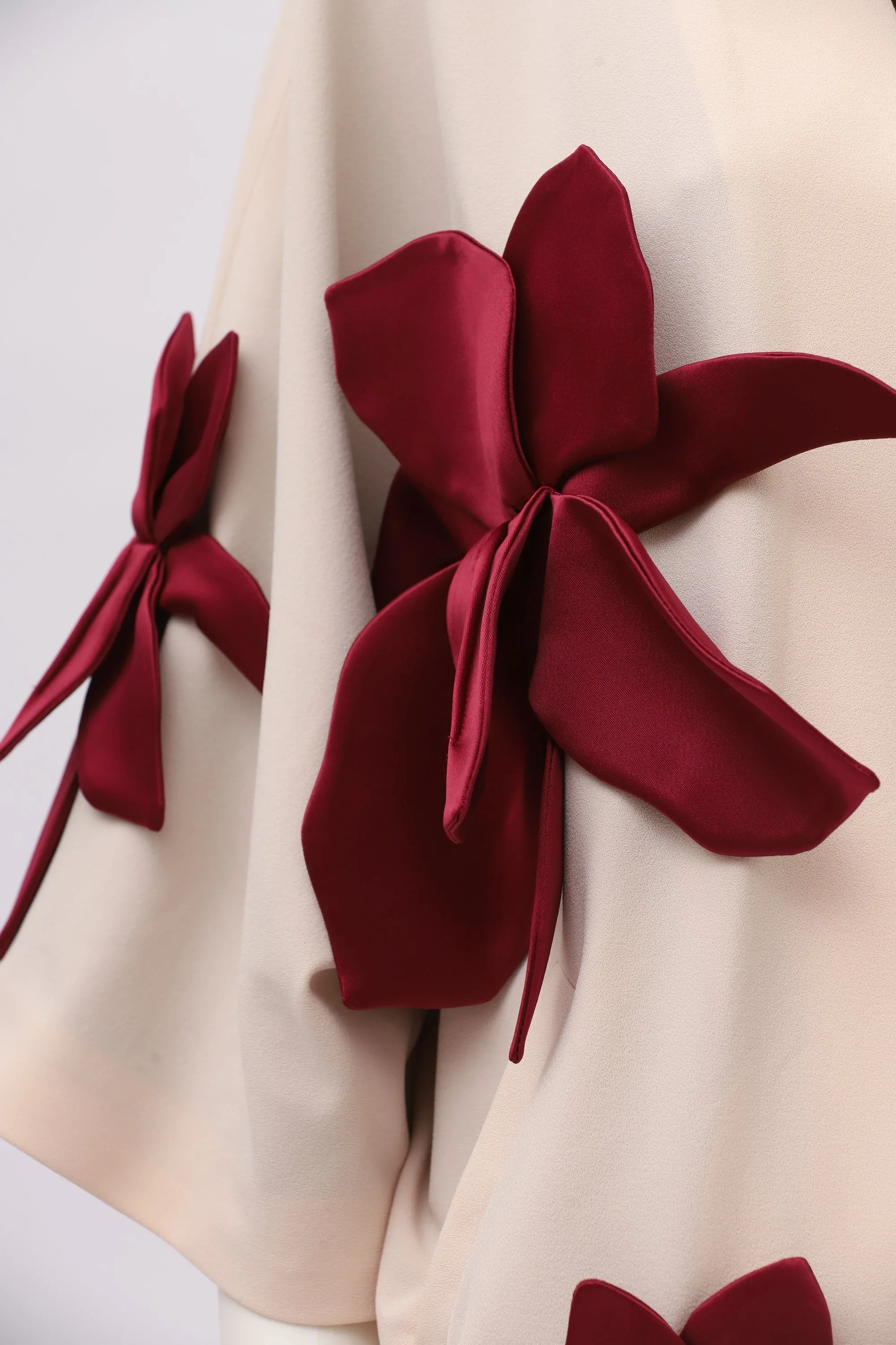 JULIA ALLERT Wrap Jacket with Flowers - Peach sold by Bonvion product image thumbnail 5