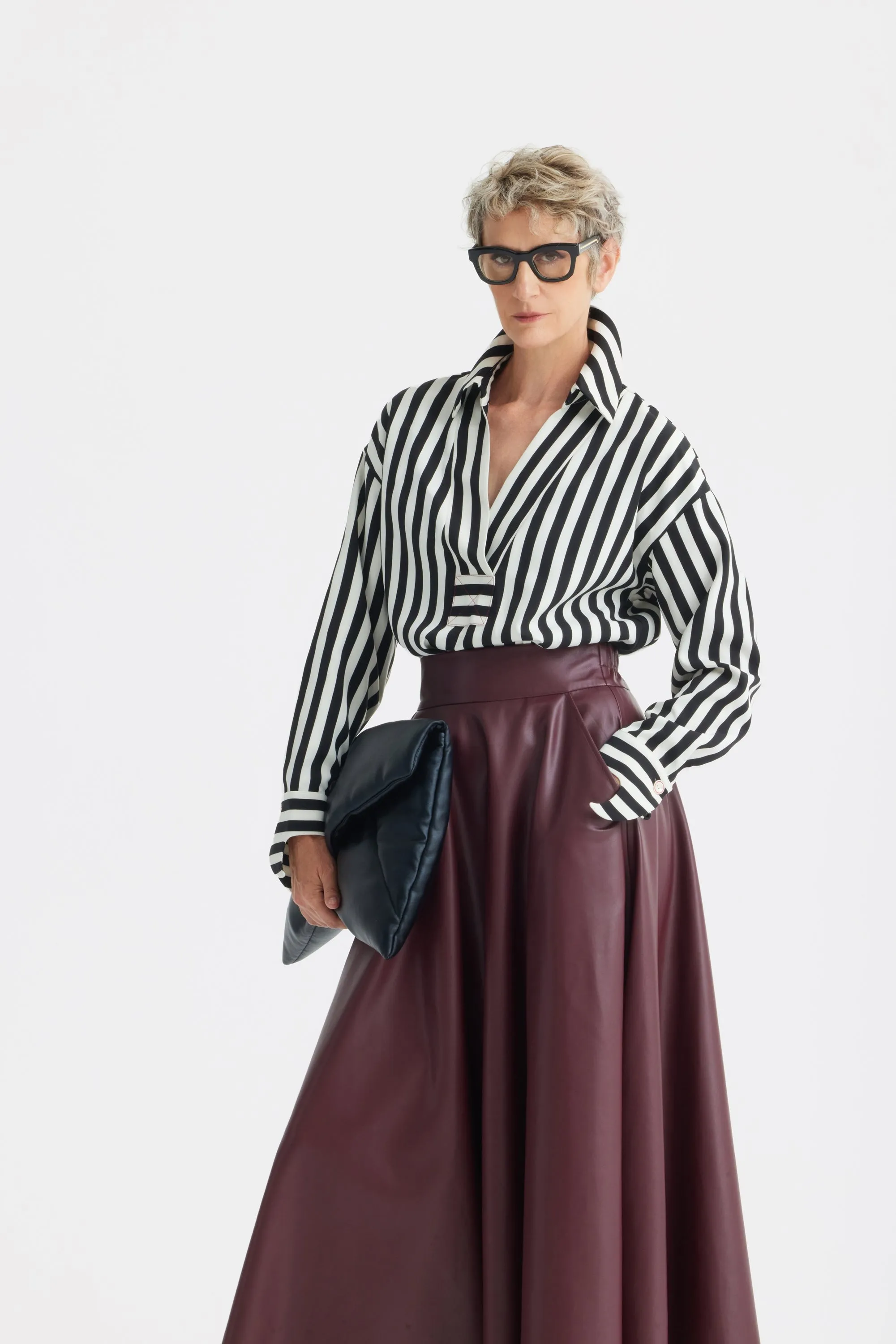 JULIA ALLERT Full Flare High Waist Midi Skirt - Burgundy sold by Bonvion product image thumbnail 5