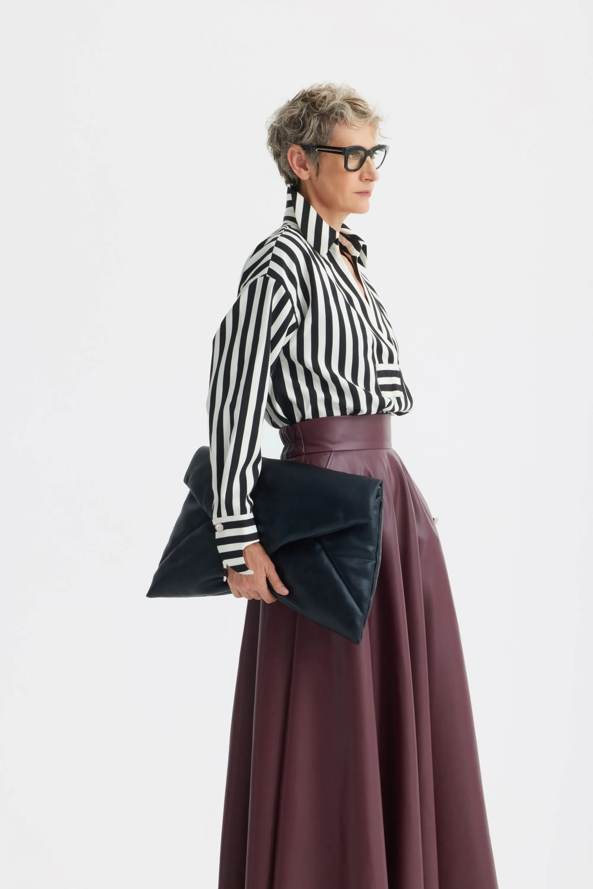 JULIA ALLERT Full Flare High Waist Midi Skirt - Burgundy sold by Bonvion product image thumbnail 3