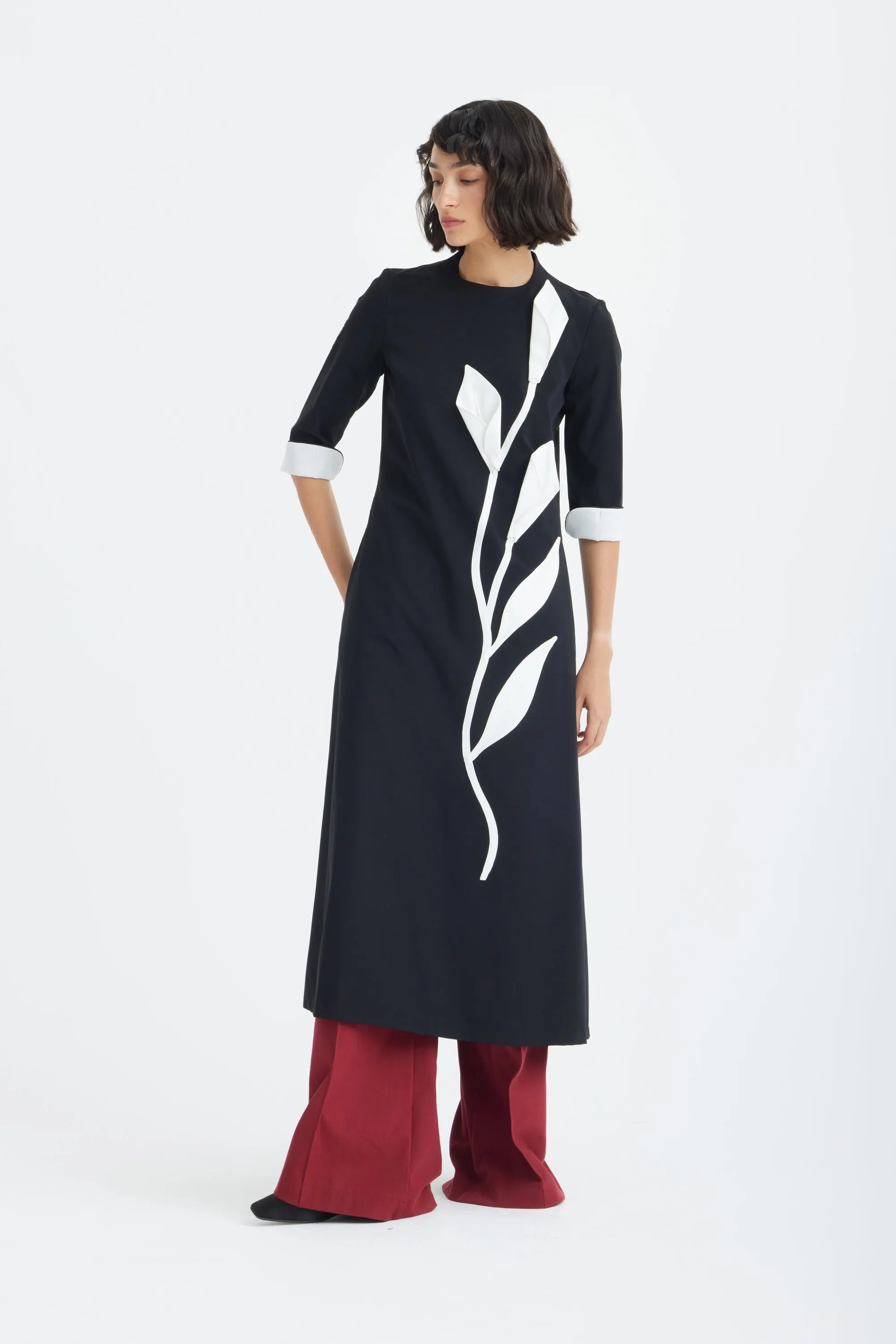 JULIA ALLERT Art-Inspired Midi Dress - Black sold by Bonvion product image thumbnail 4