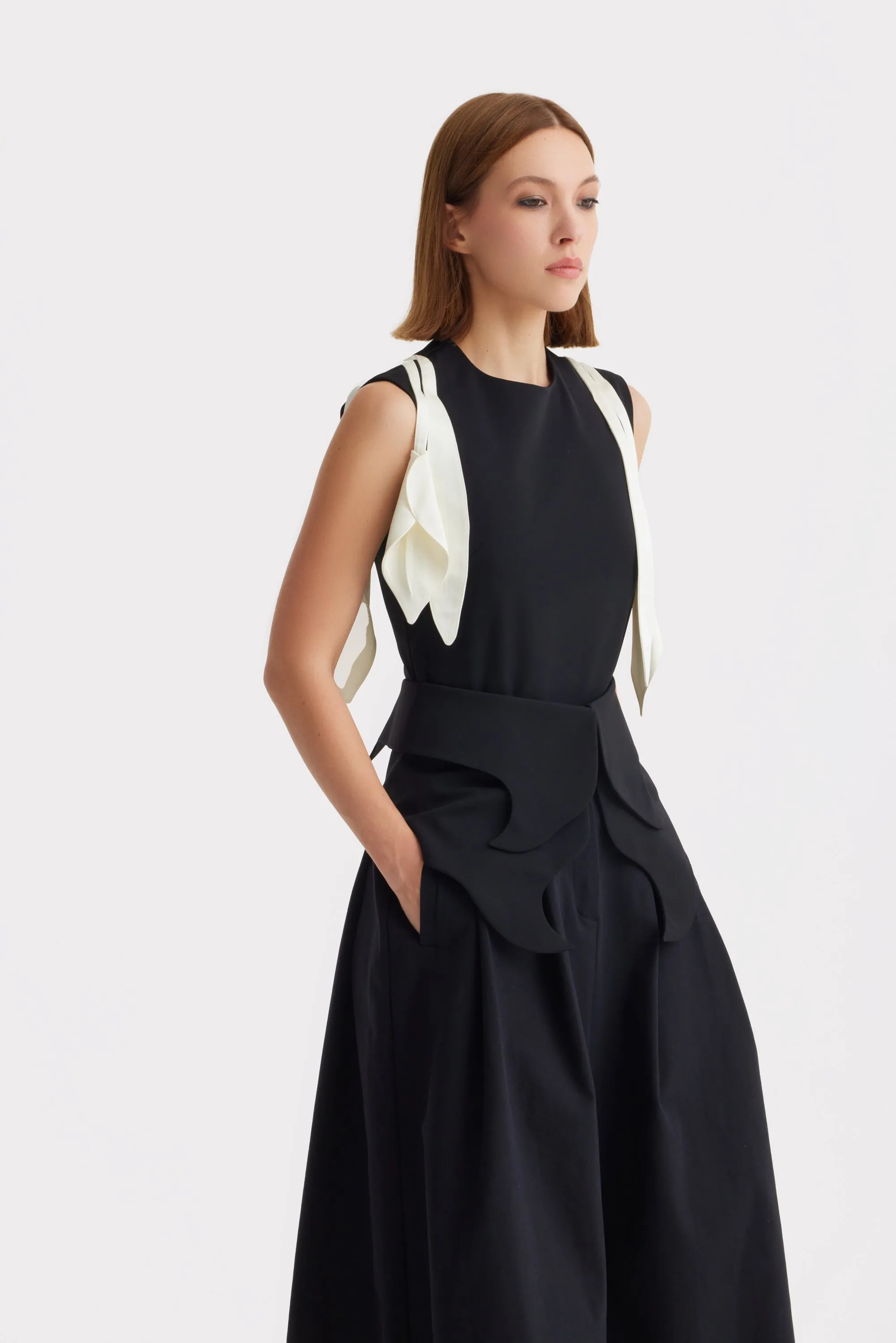 JULIA ALLERT Sleeveless Top with Floral Accent - Black sold by Bonvion product image thumbnail 3