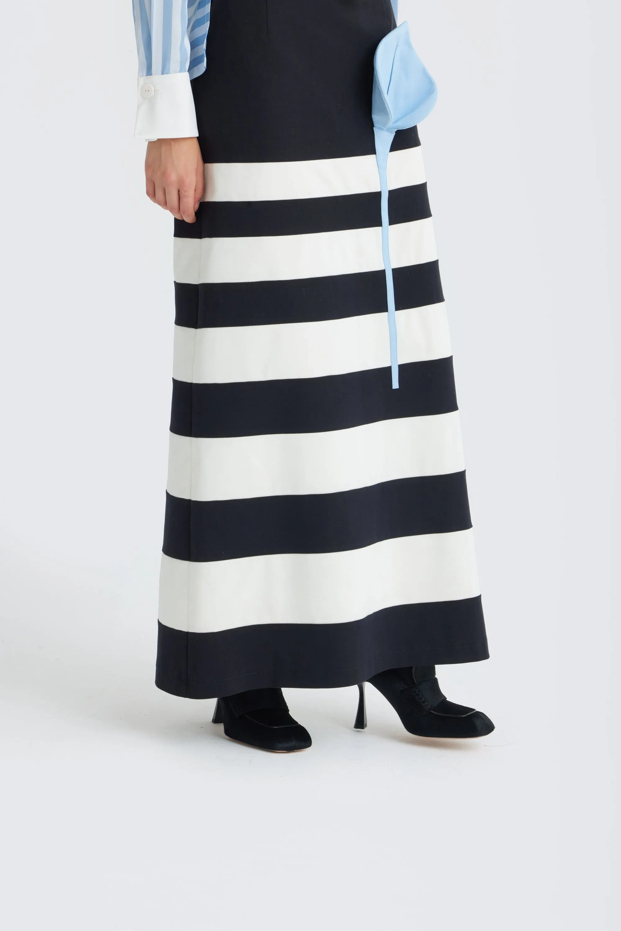 JULIA ALLERT Contemporary Striped Skirt - Black/White sold by Bonvion product image thumbnail 4