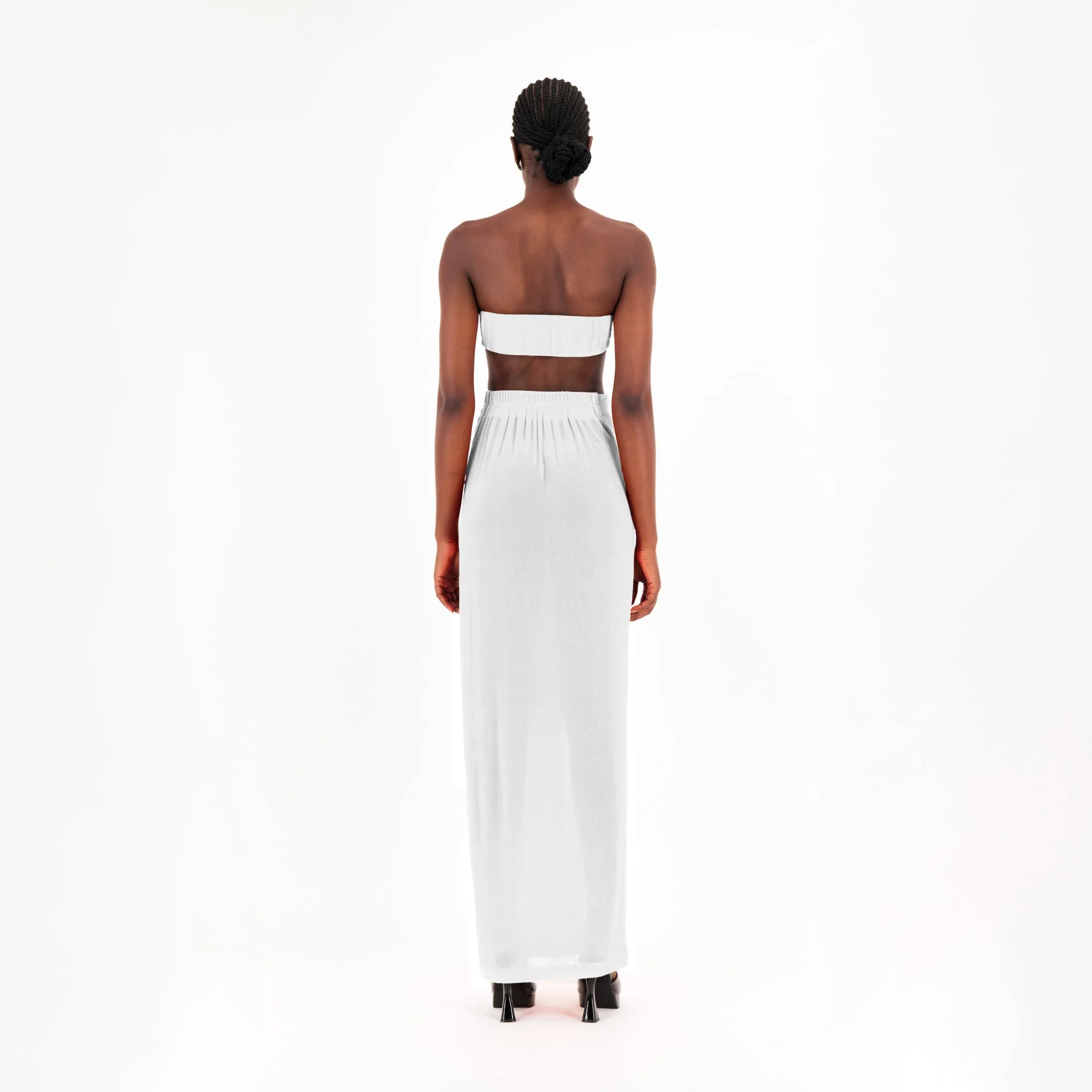 ÚCHÈ Deep V Set - White sold by Bonvion product image thumbnail 3