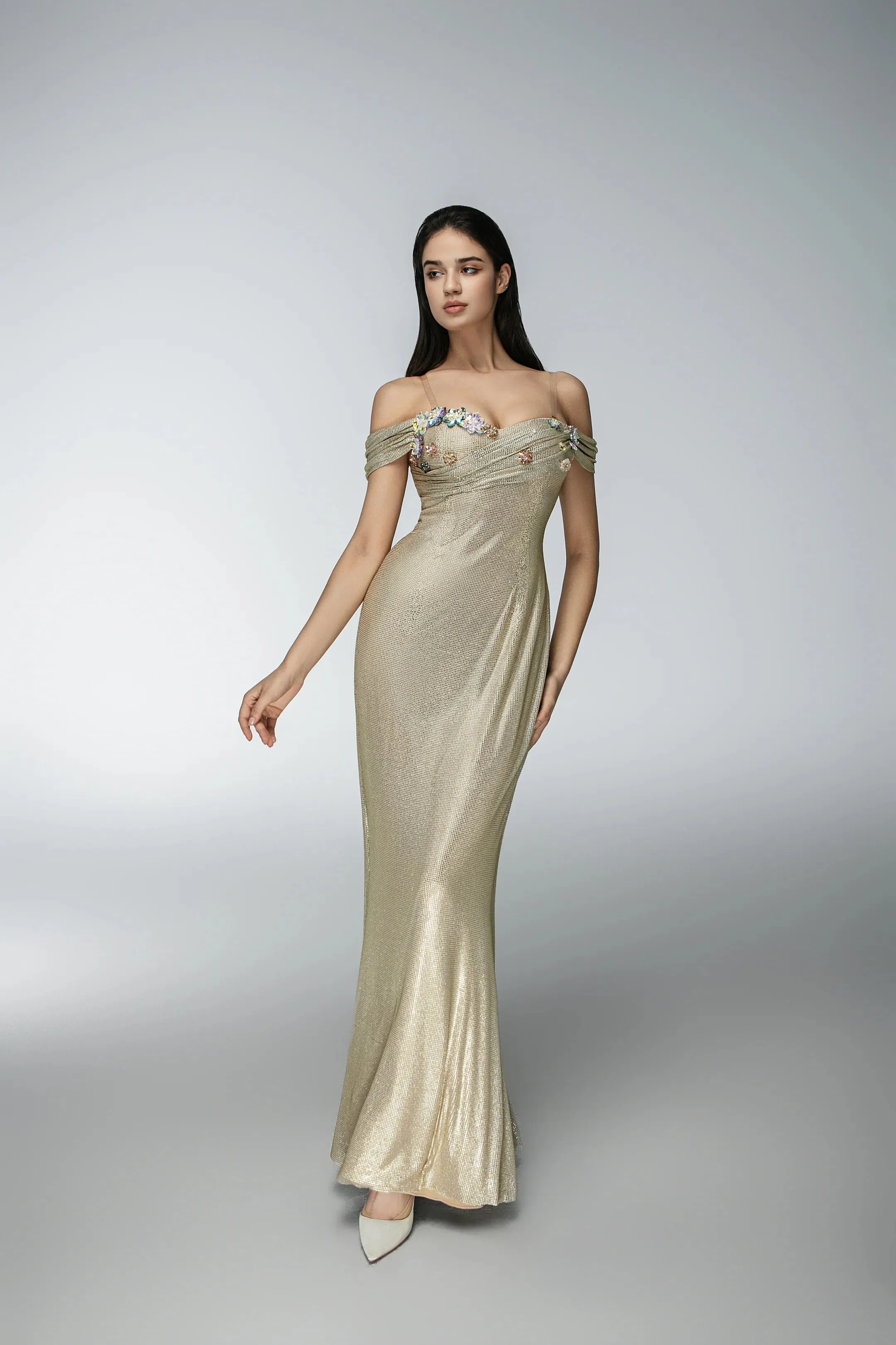 JessieQ Taylor Dress - Gold sold by Bonvion product image thumbnail 2