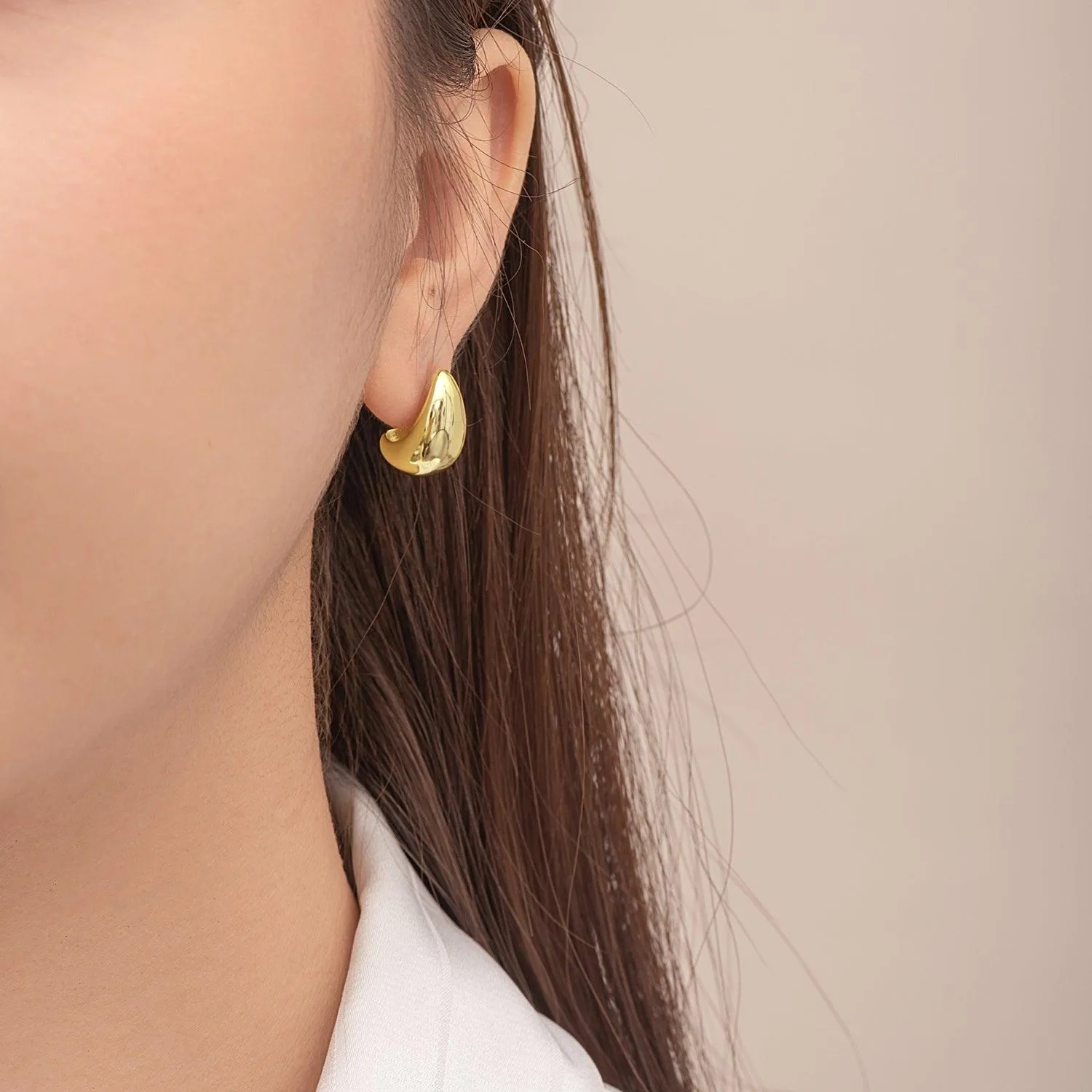 Shining Dôme Hoop Earrings sold by Jescojes product image thumbnail 2