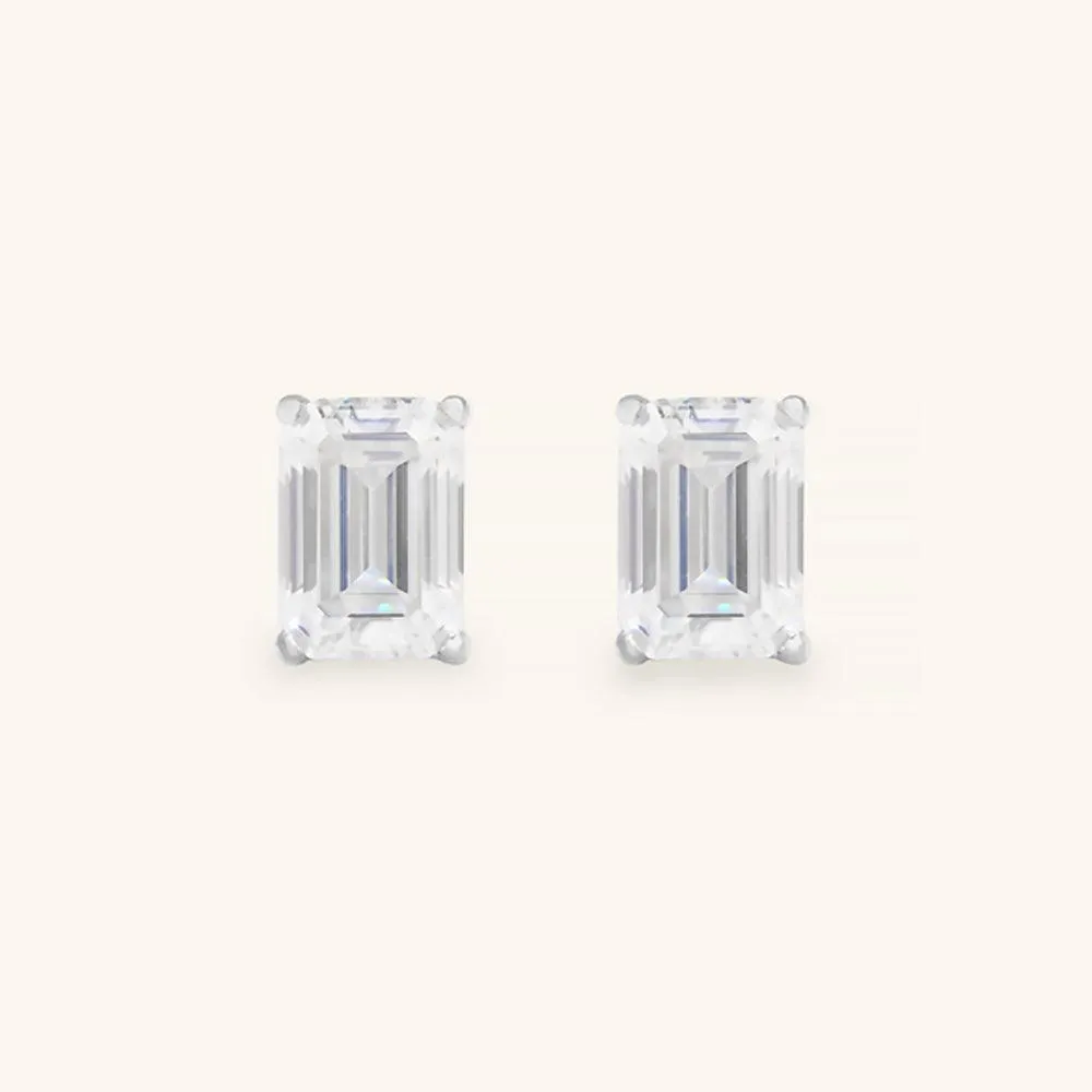 Classic Emerald Premium Moissanite Stud Earrings sold by Jescojes product image thumbnail 3