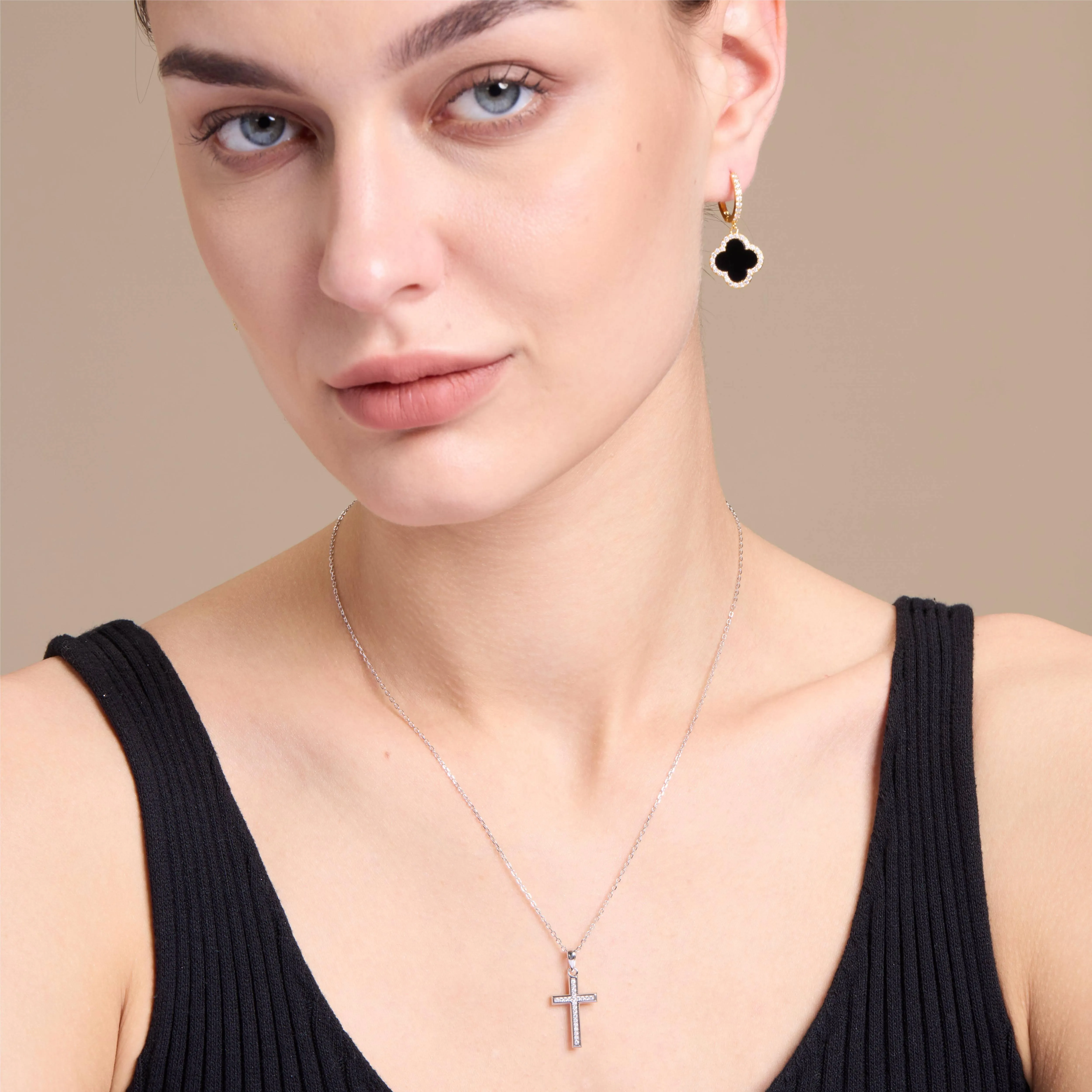 Classic Cross Pendant Necklace sold by Jescojes product image thumbnail 3