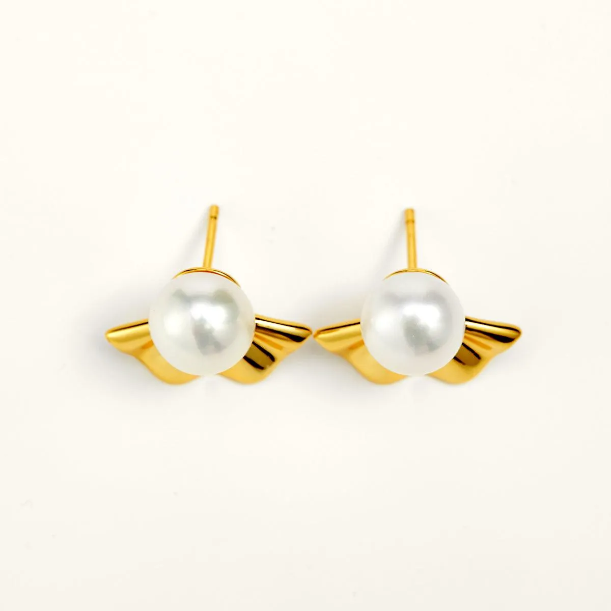 Exquisite Pearl Stud Earrings sold by Jescojes product image thumbnail 4