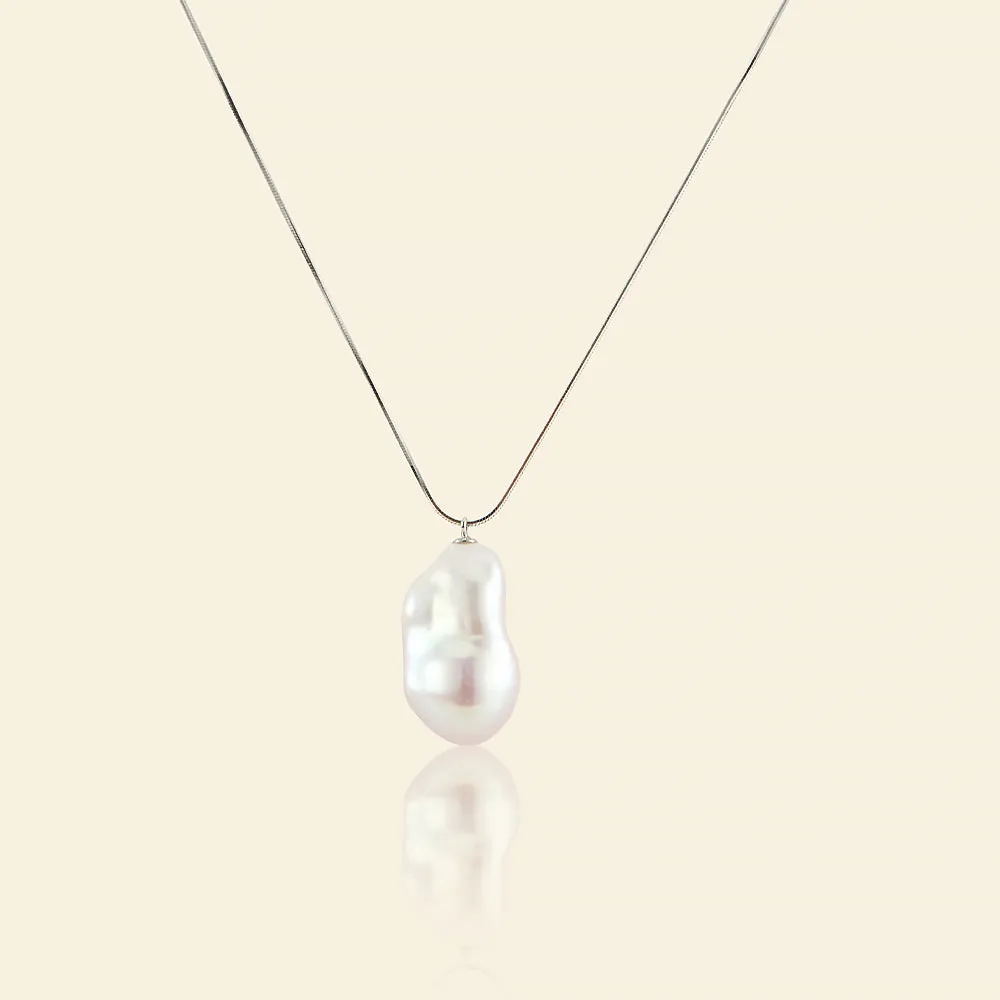 Dynamic Baroque Pearl Pendant Necklace sold by Jescojes