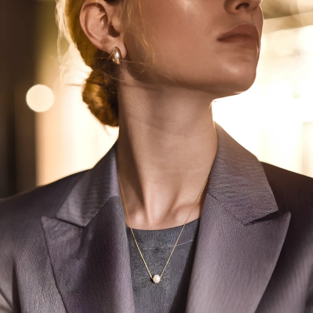18K Gold Solitaire Pearl Pendant Necklace sold by Jescojes product image thumbnail 2