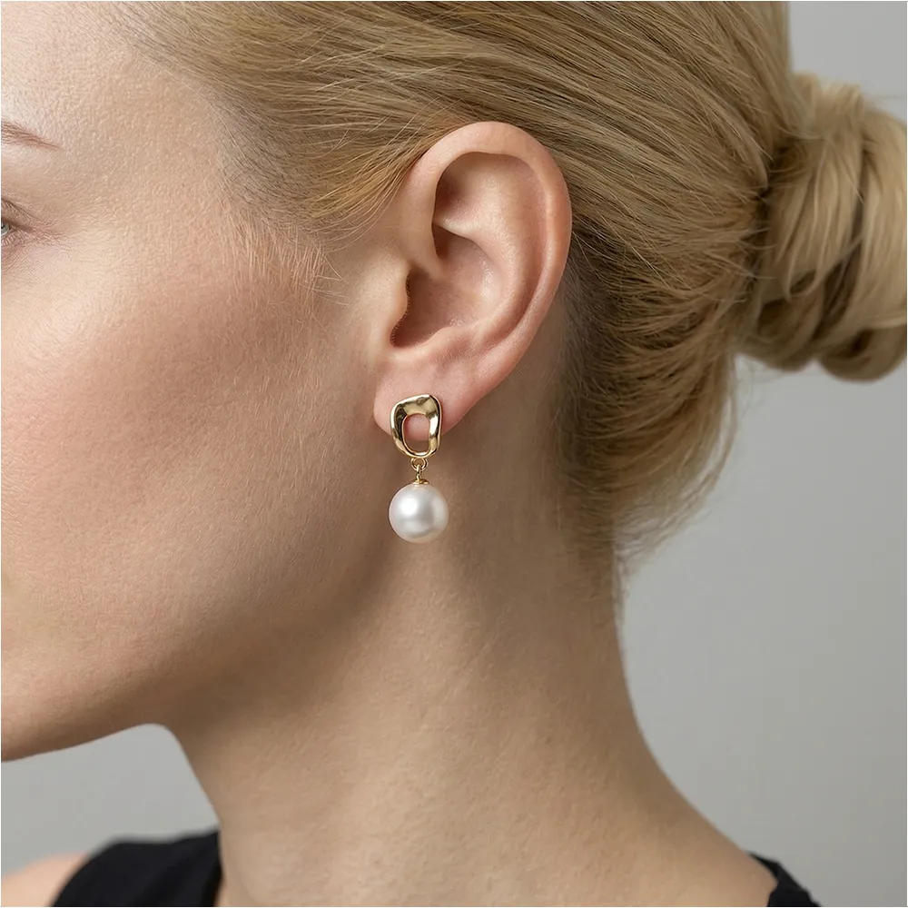 The Frame | Pearl Drop Earrings sold by Jescojes product image thumbnail 2