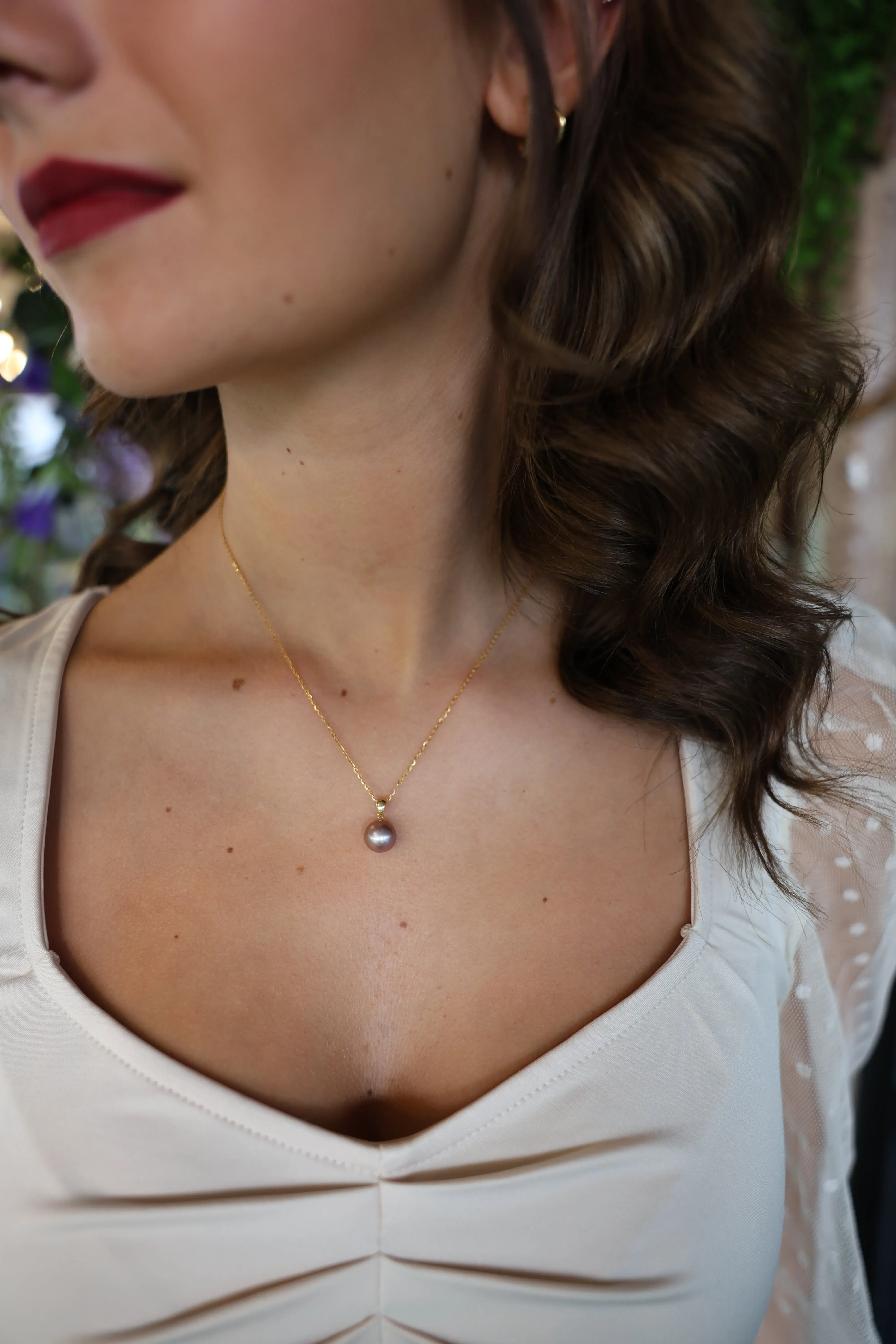 18K Gold Lavender Pearl Pendant Necklace sold by Jescojes product image thumbnail 4