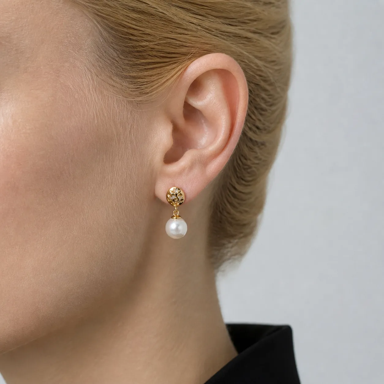 The Étoile | Aurora Pearl Earrings sold by Jescojes product image thumbnail 2