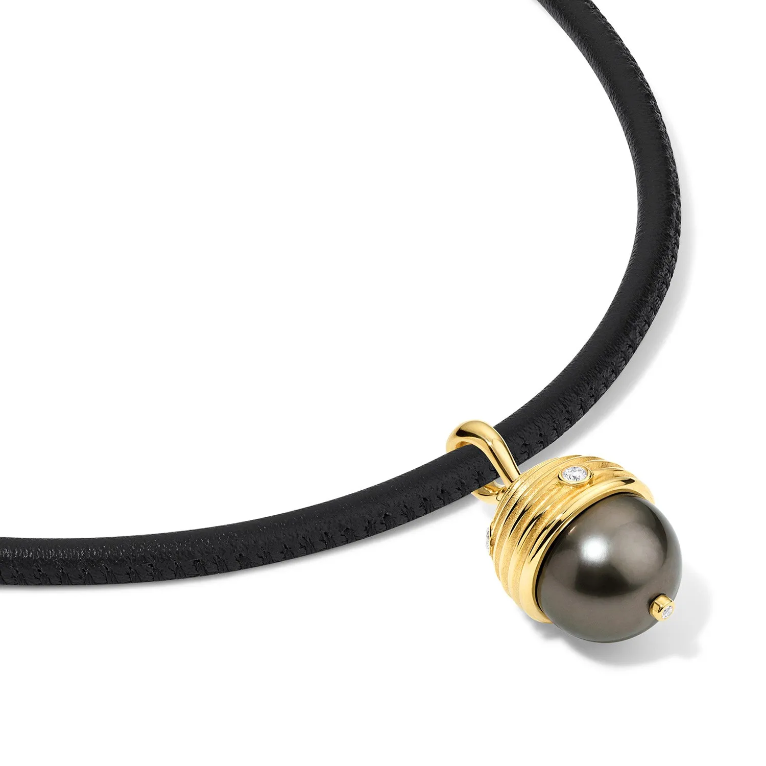 Clio Pearl Pendant with Diamonds sold by Pamela Zamore product image thumbnail 3