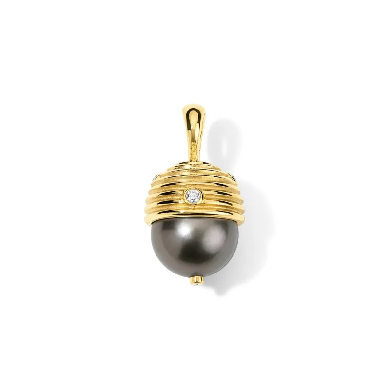 Clio Pearl Pendant with Diamonds made by Pamela Zamore