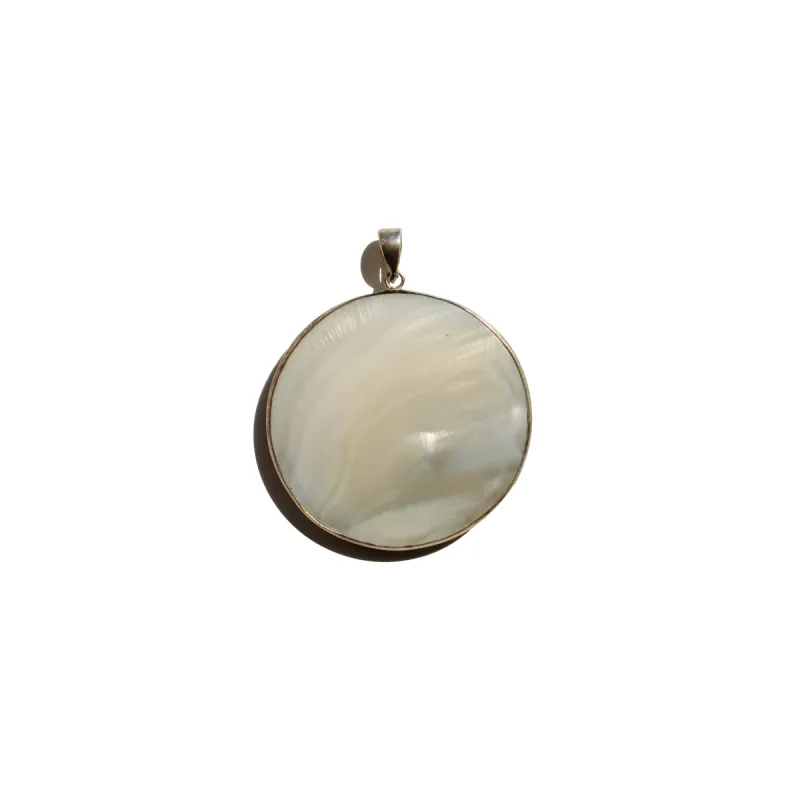 WHITE PEARL PENDANT sold by Vertigo